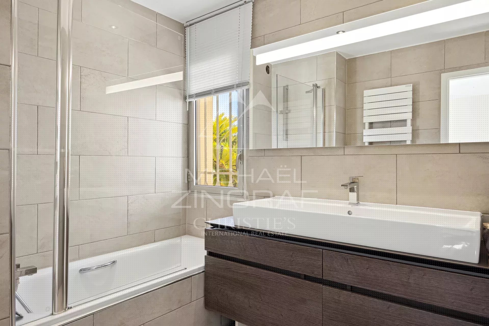 Mandelieu-La Napoule - Lumineux appartement avec vaste terrasse