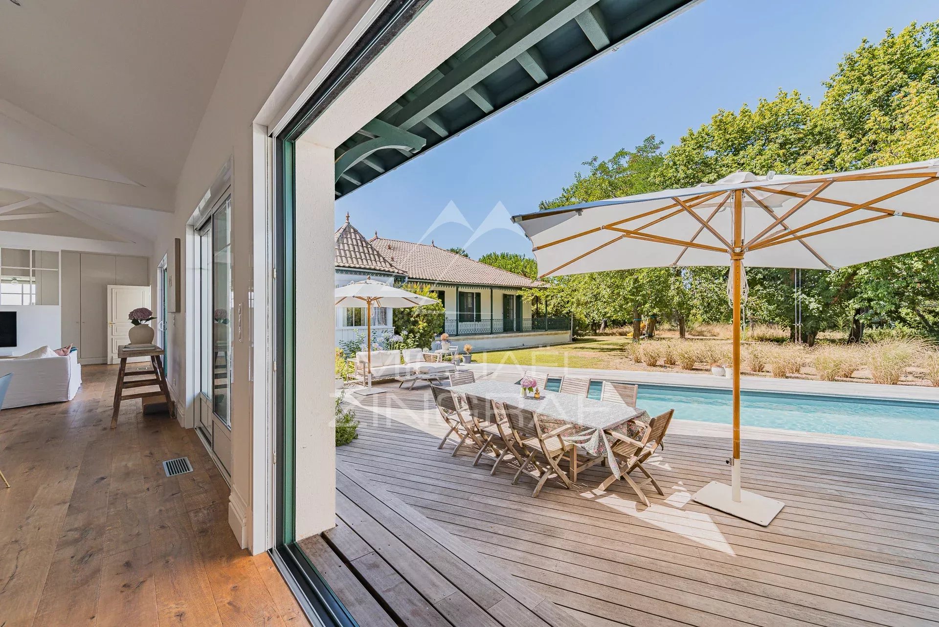 La Hume – An exceptional estate with direct access to the Arcachon Bay