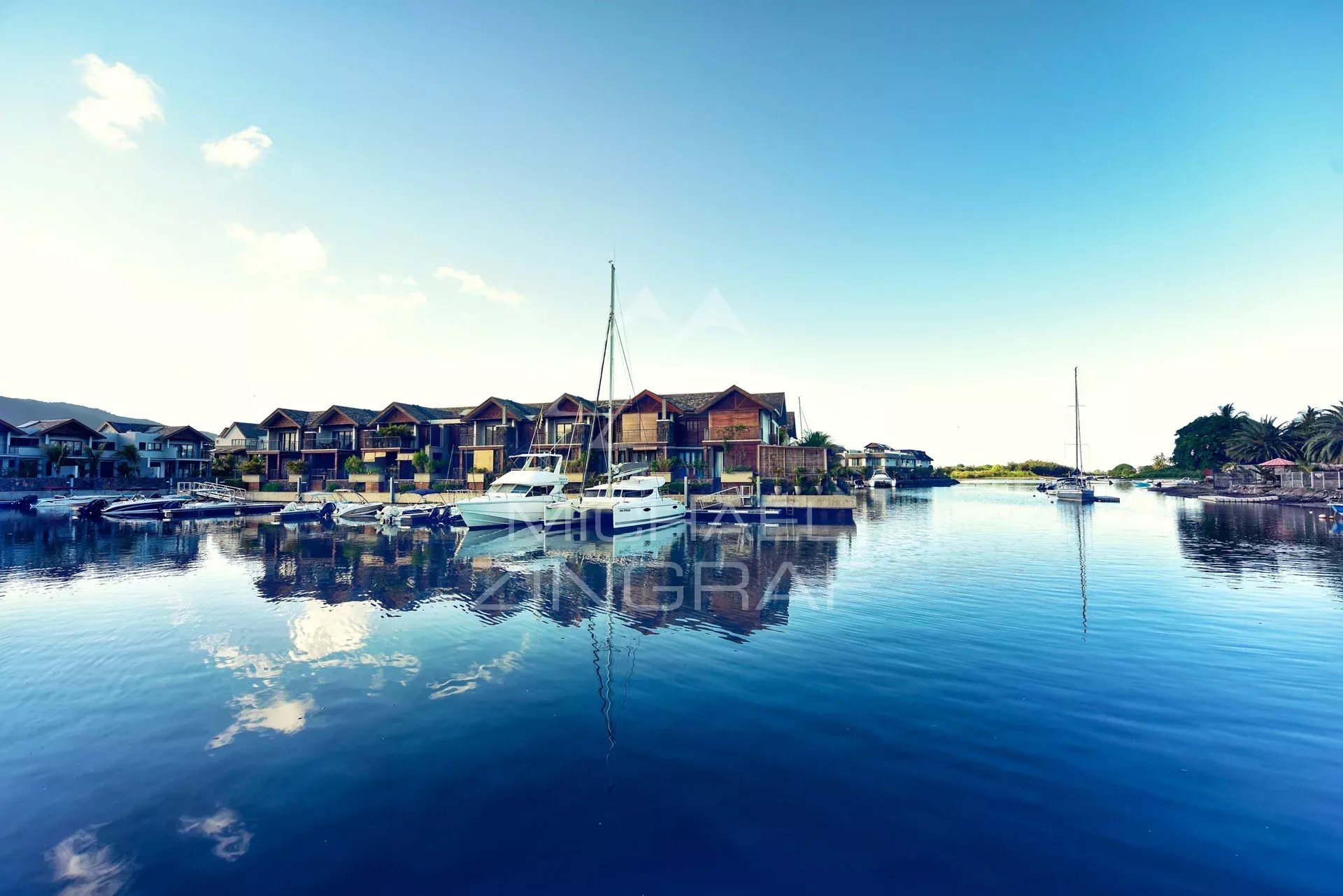 Duplex 3 chambres sur La Balise Marina avec PONTON PRIVATIF