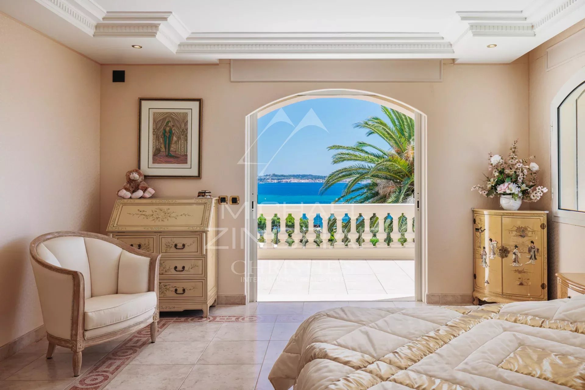Villa vue mer panaromique sur le village de Saint-Tropez