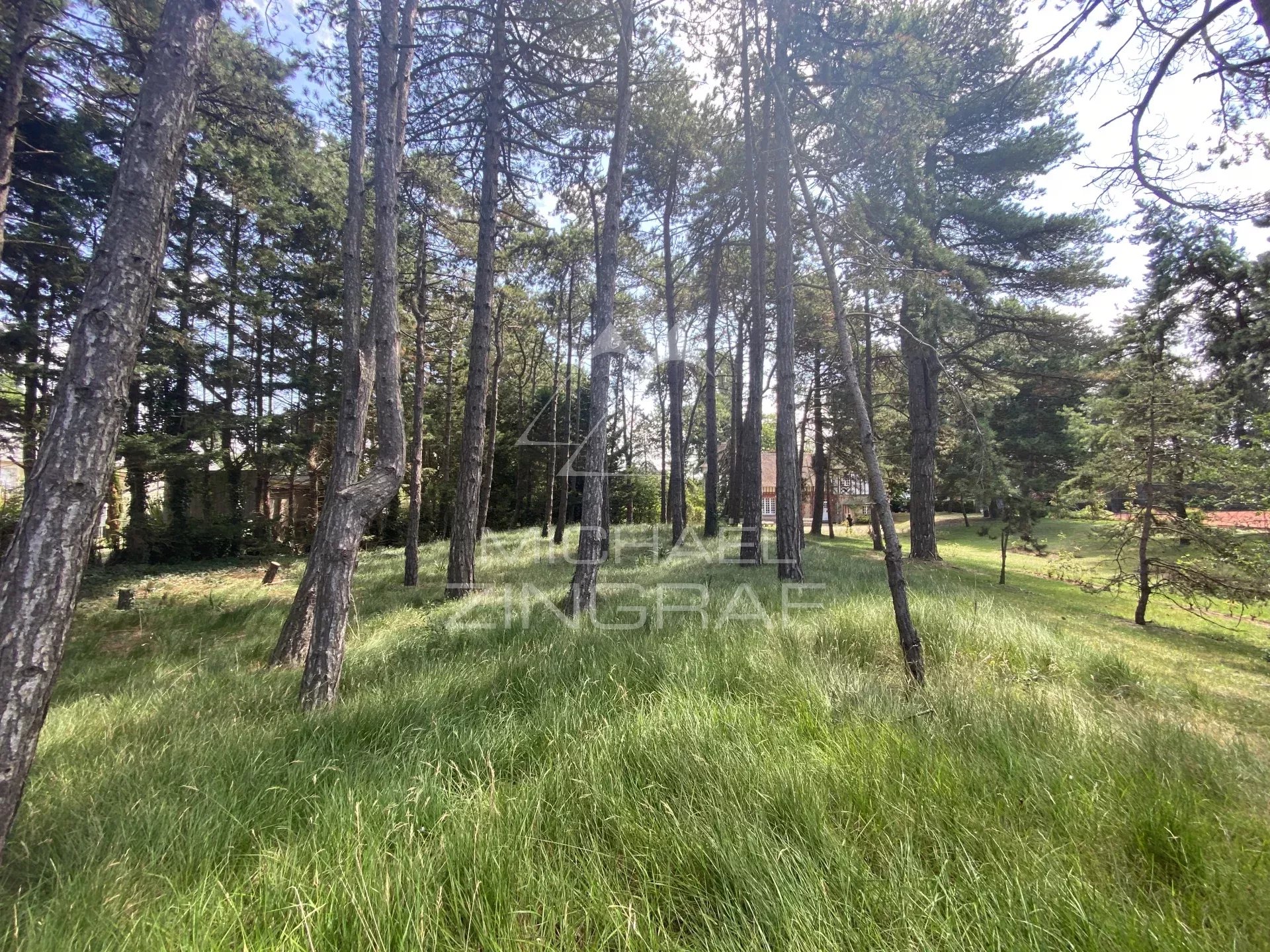 Manoir anglo-normand avec tennis