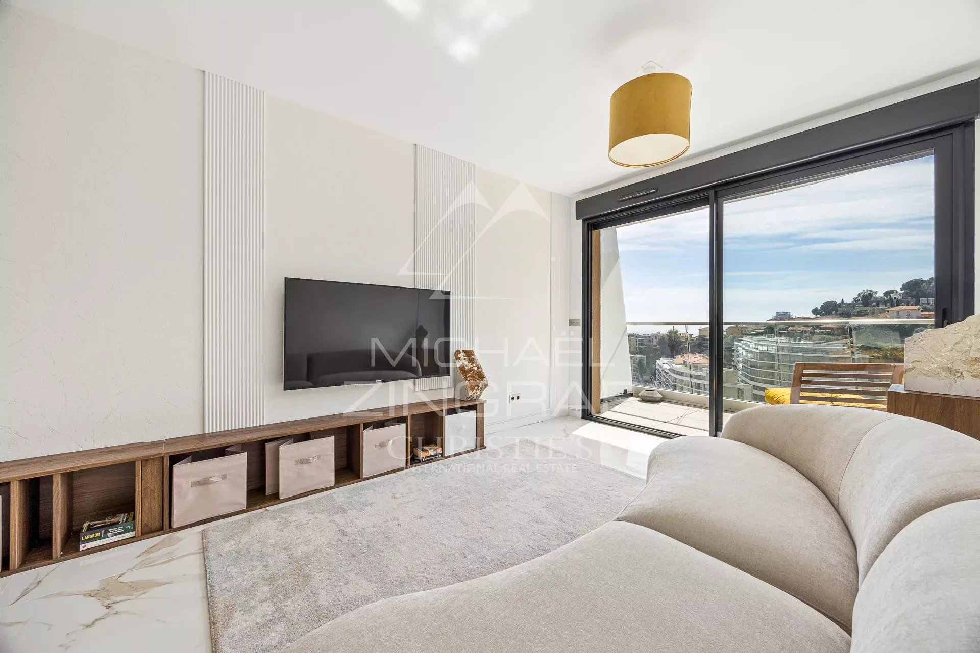 Beausoleil Wohnung mit Meerblick in einem neuen Gebäude