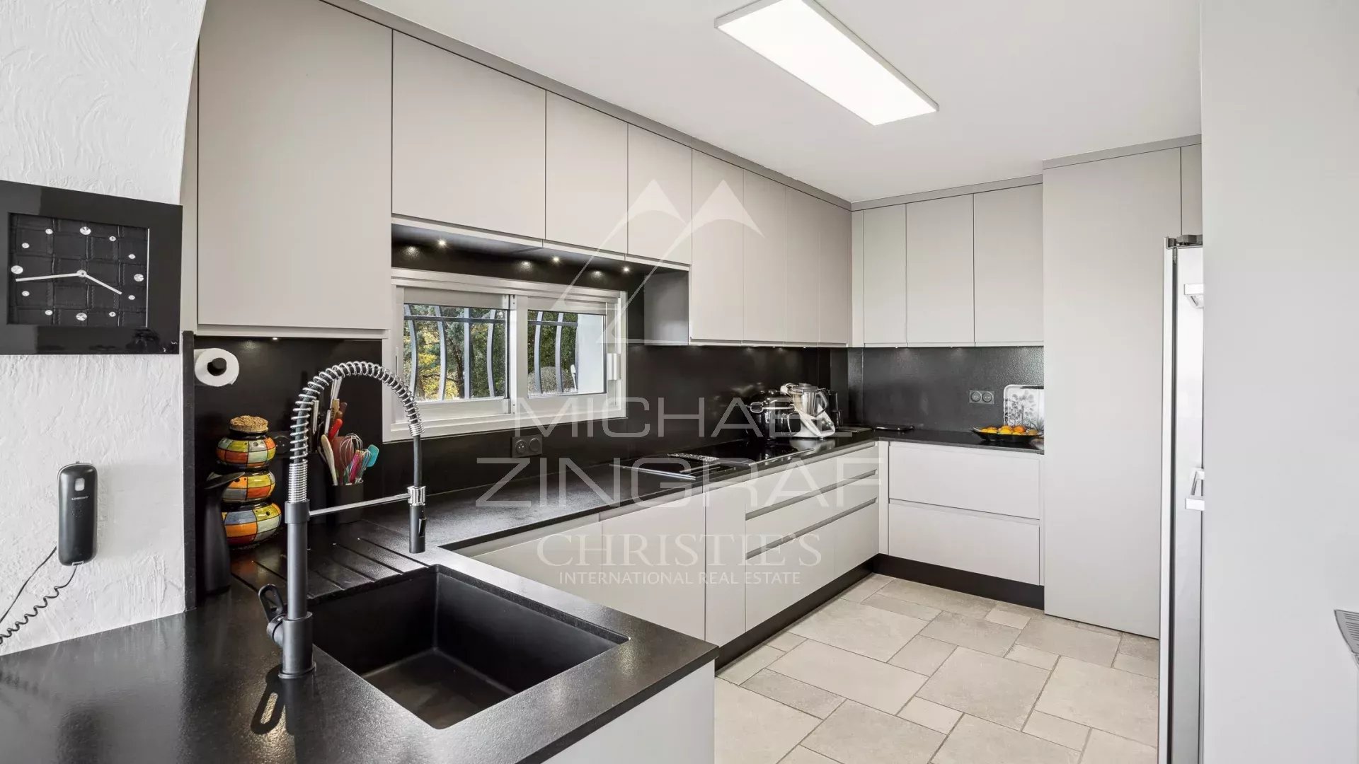 Propriété vue mer dans un domaine privé