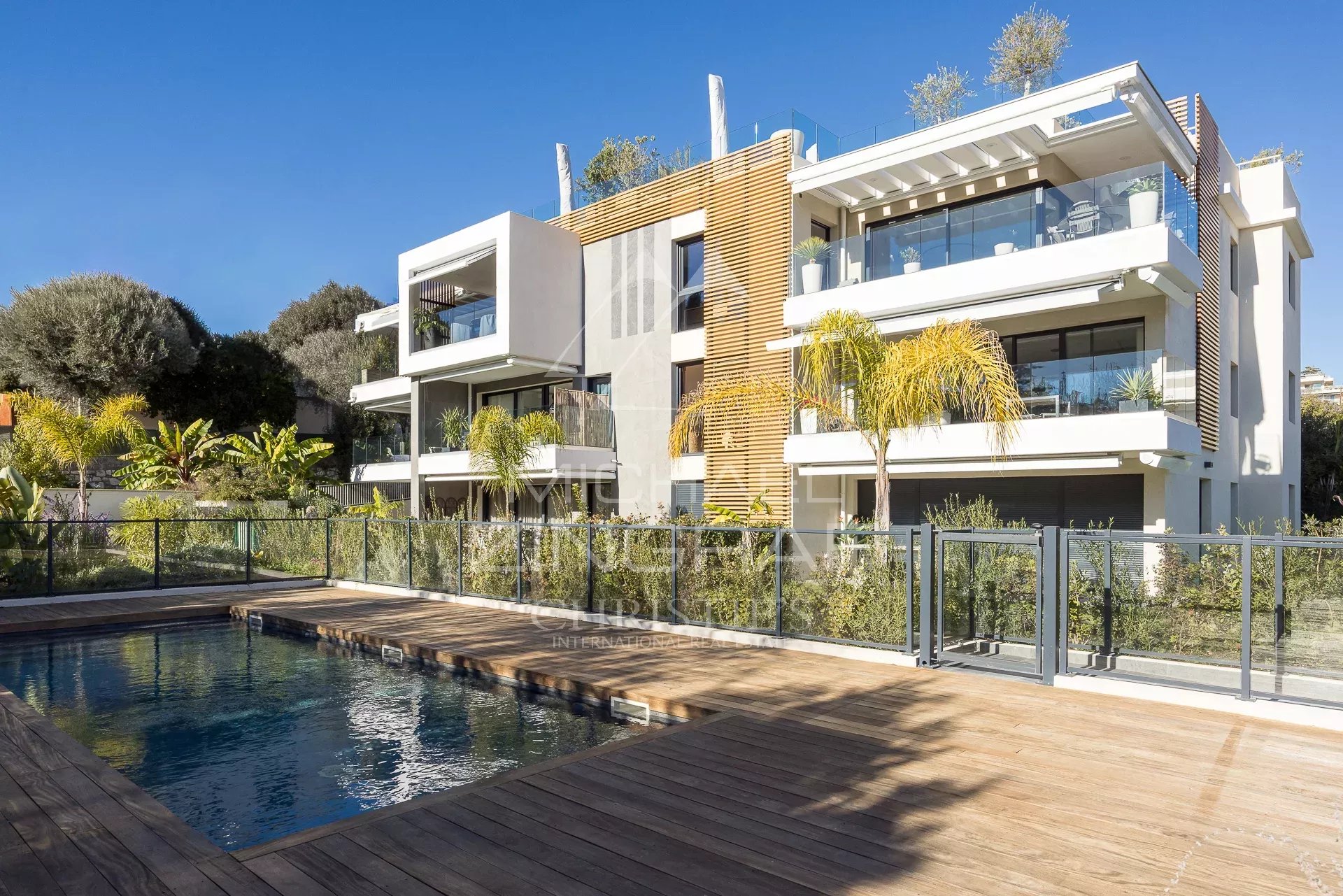 Appartement – Rez-de-Jardin d’Exception – Résidence Grand Luxe 2024/2025 – 80 m² – Jardin 250 m² – Deux Garages