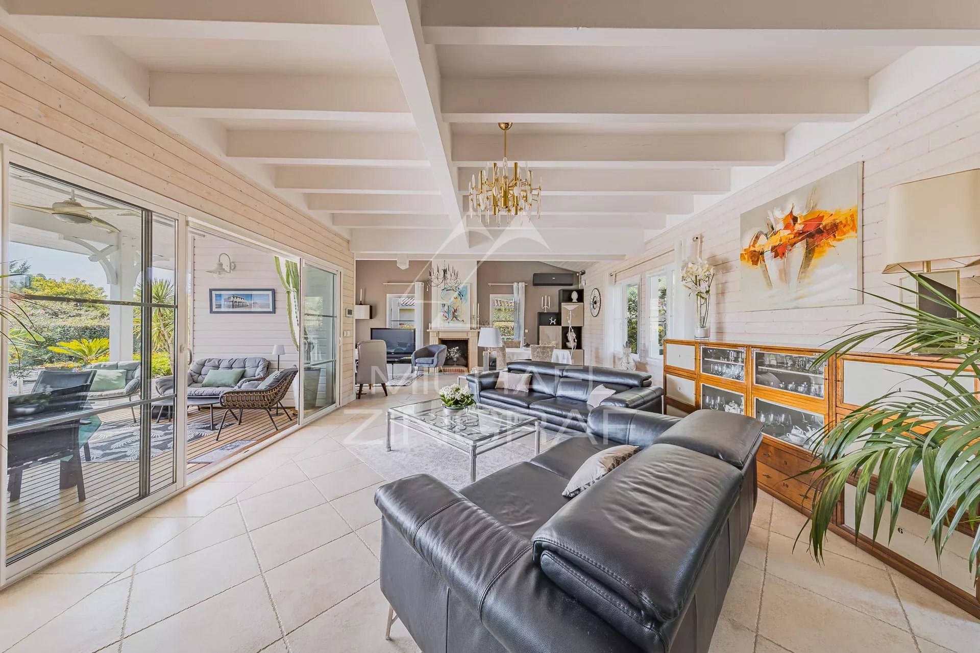 Villa familiale - Harmonie et douceur de vivre au Port du Rocher