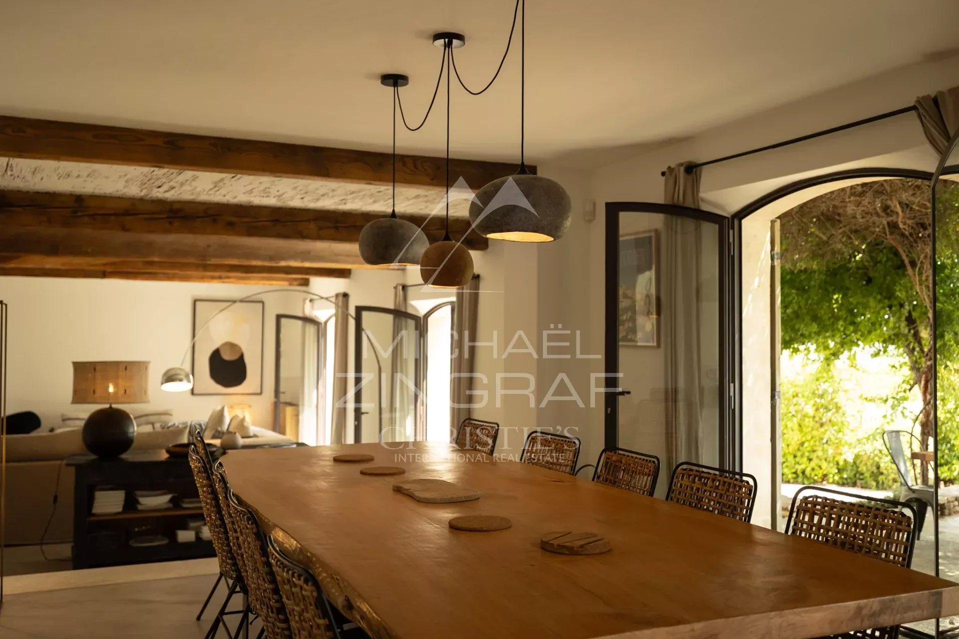 Gordes -  Splendide maison avec vue