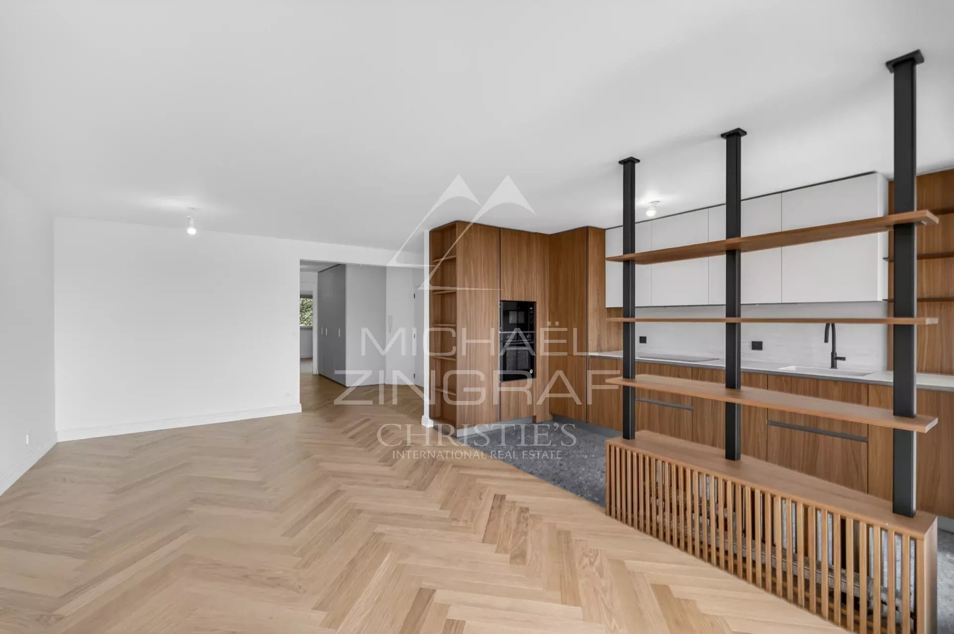 Villefranche-sur-mer - Wunderschöne, renovierte 3-Zimmer-Wohnung mit Keller und Parkplatz