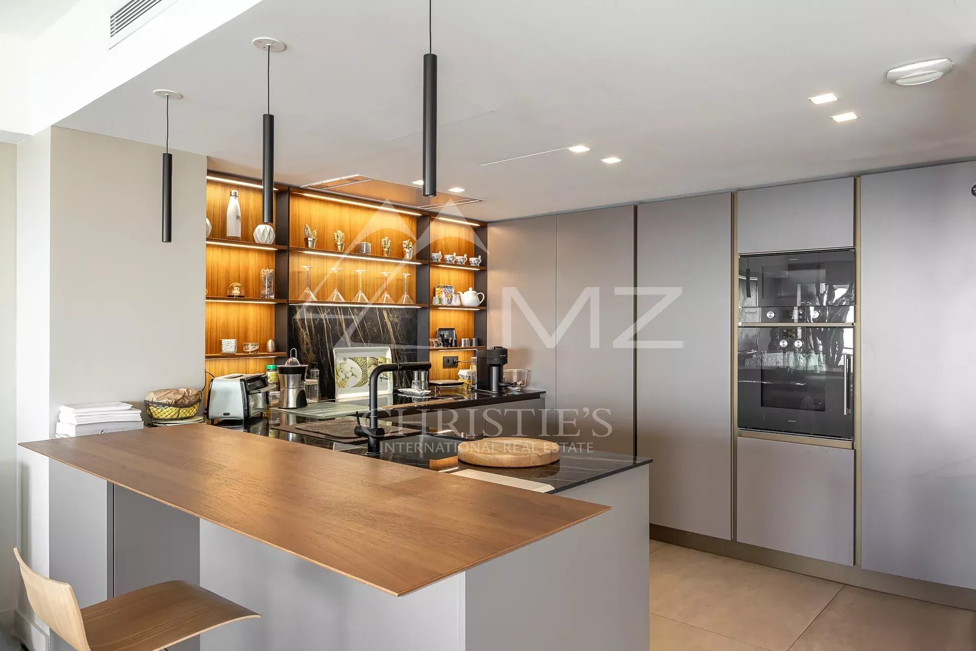 Superb apartment in a luxury residence