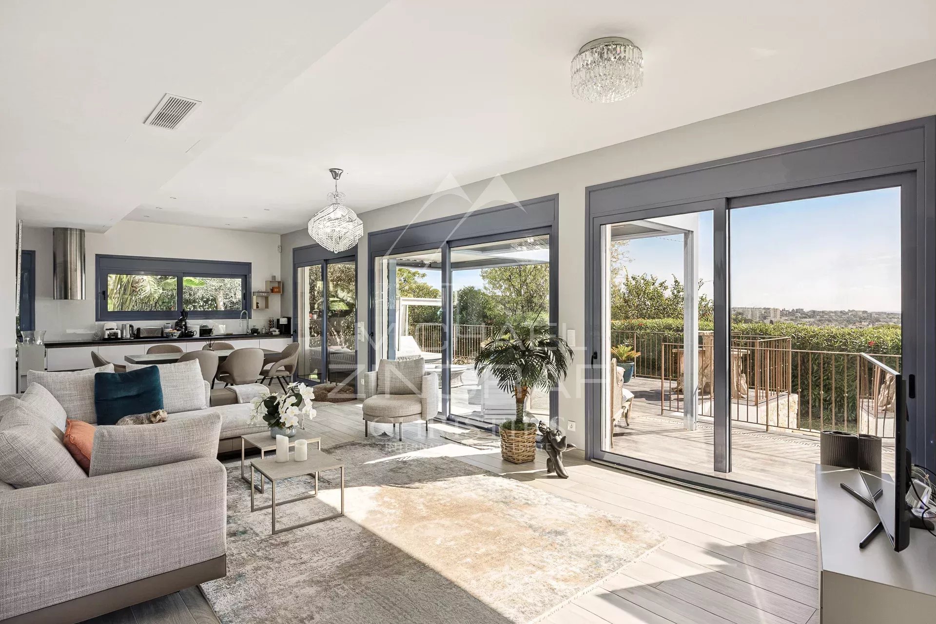 Close to Cannes - Golfe Juan - Elegant Villa