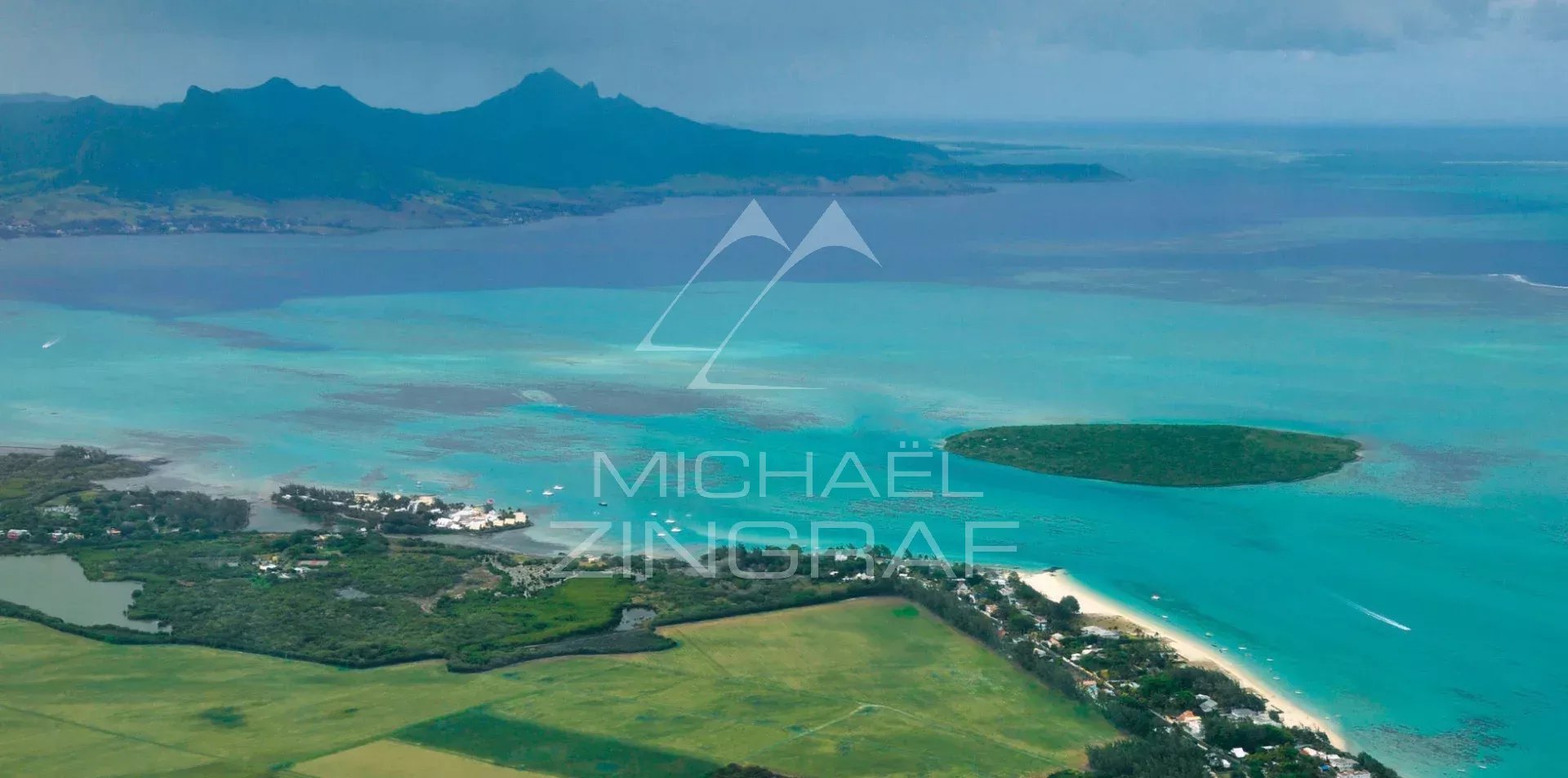 Vivre entre nature et lagon – Duplex d’exception à Pointe d’Esny Le Village