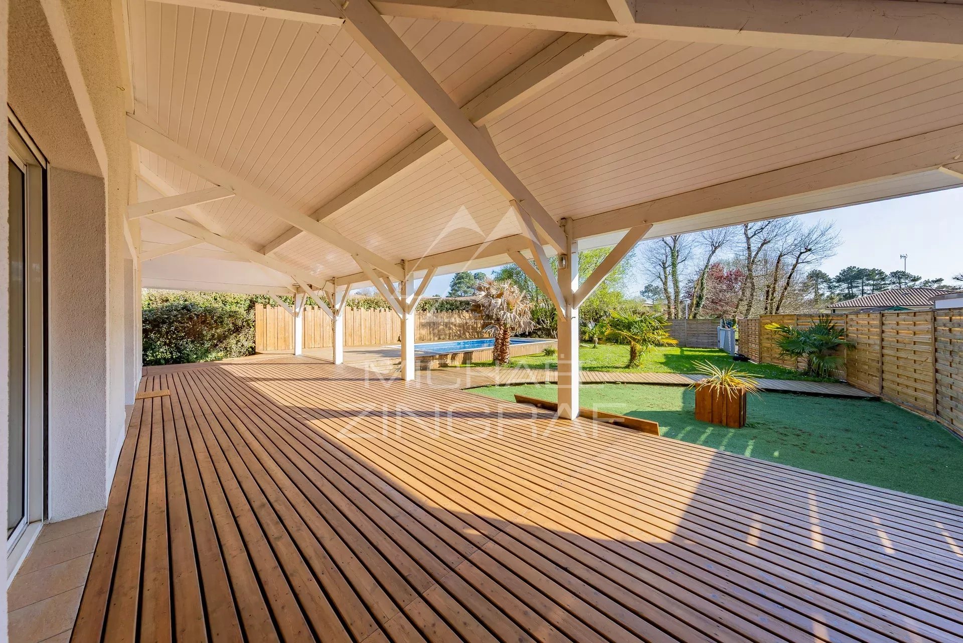 Gujan-Mestras - Chante Cigale