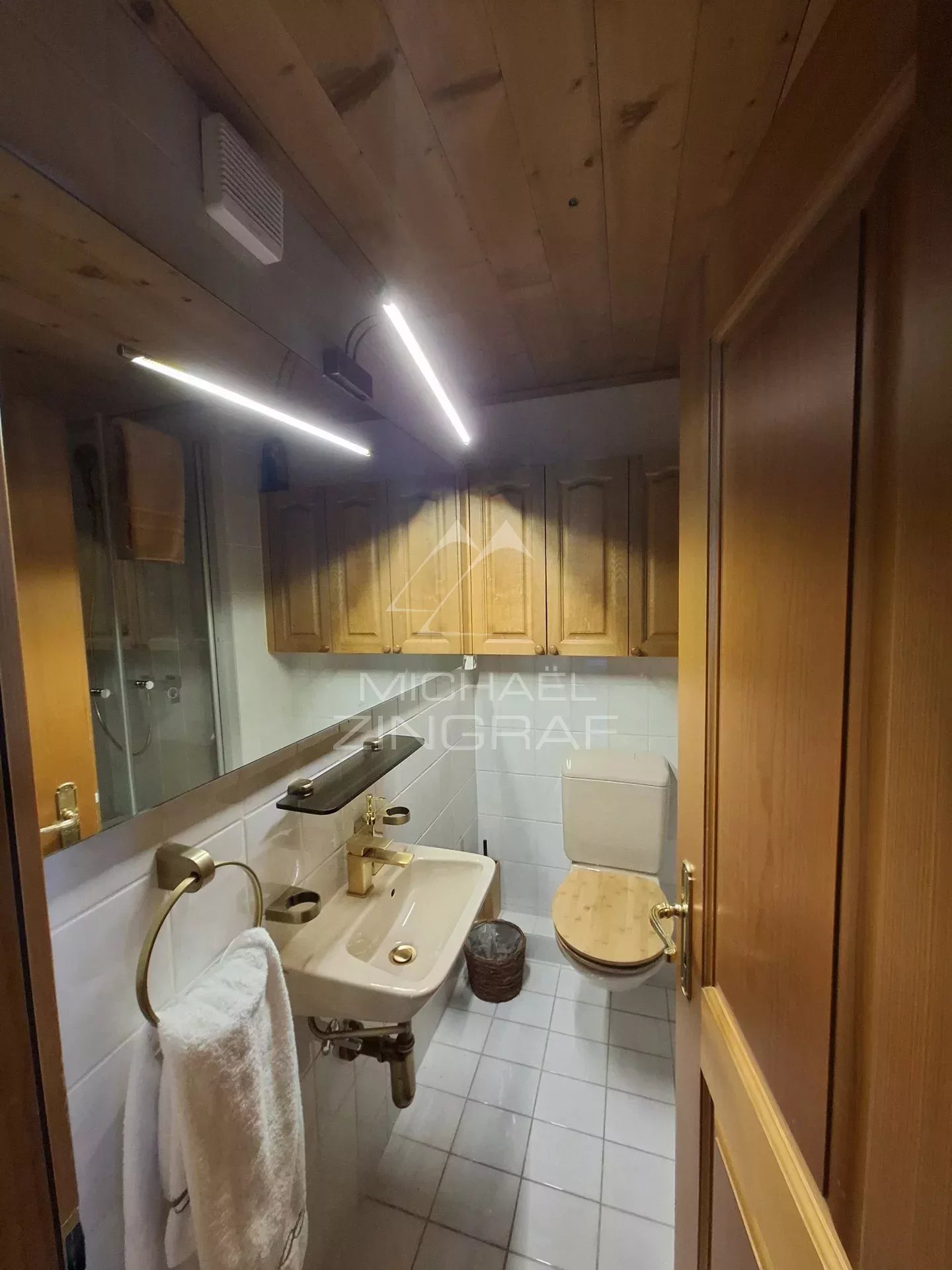 Appartement traditionnel dans le centre de Gstaad