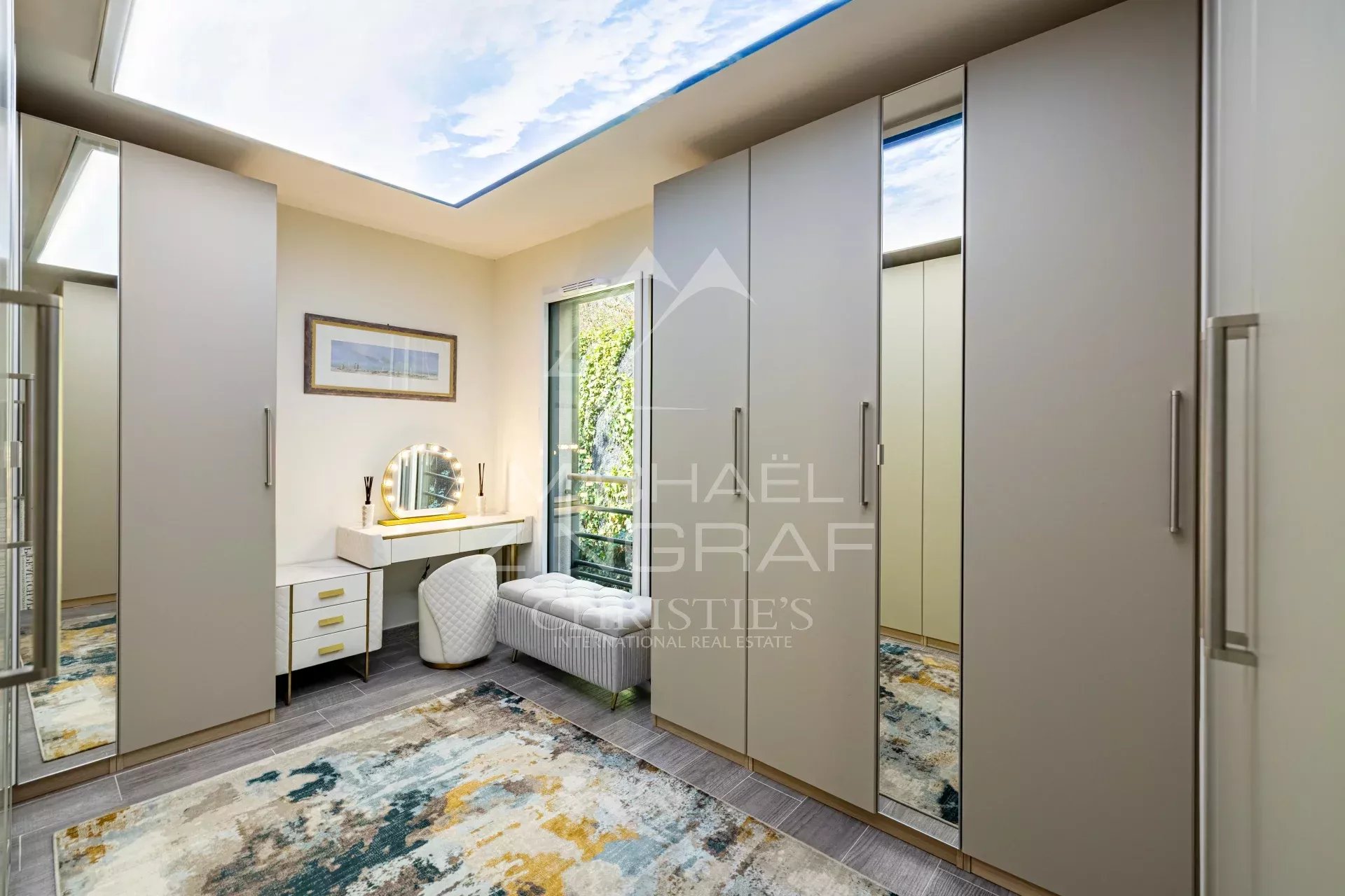 Èze – Exceptional Apartment in a Recently built Residence