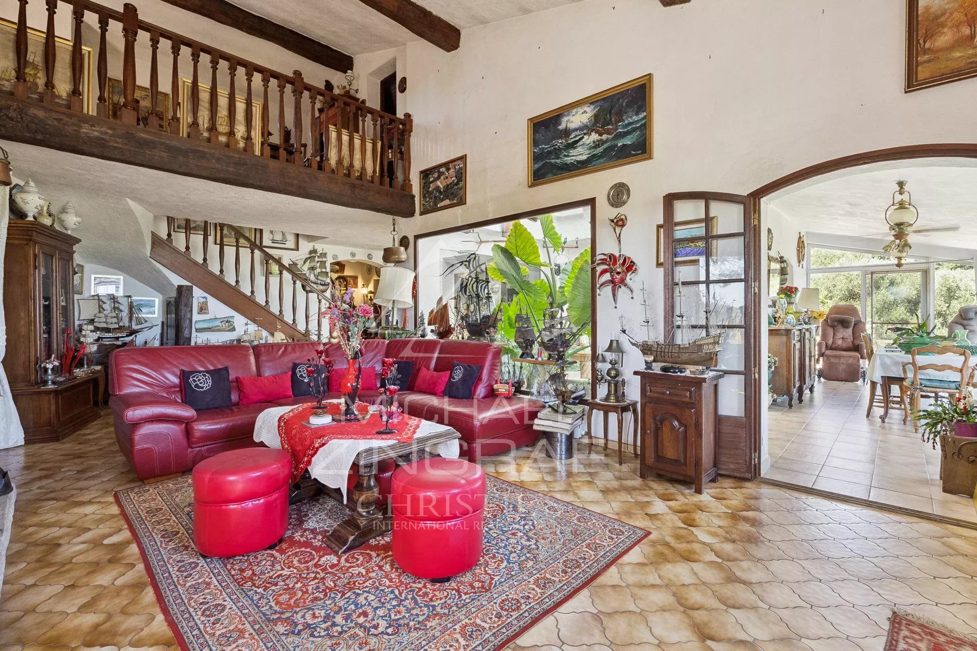 Property of two houses with dominant views and olive grove