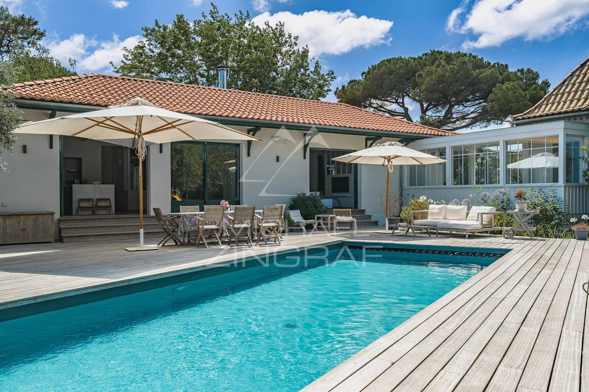 La Hume – An exceptional estate with direct access to the Arcachon Bay