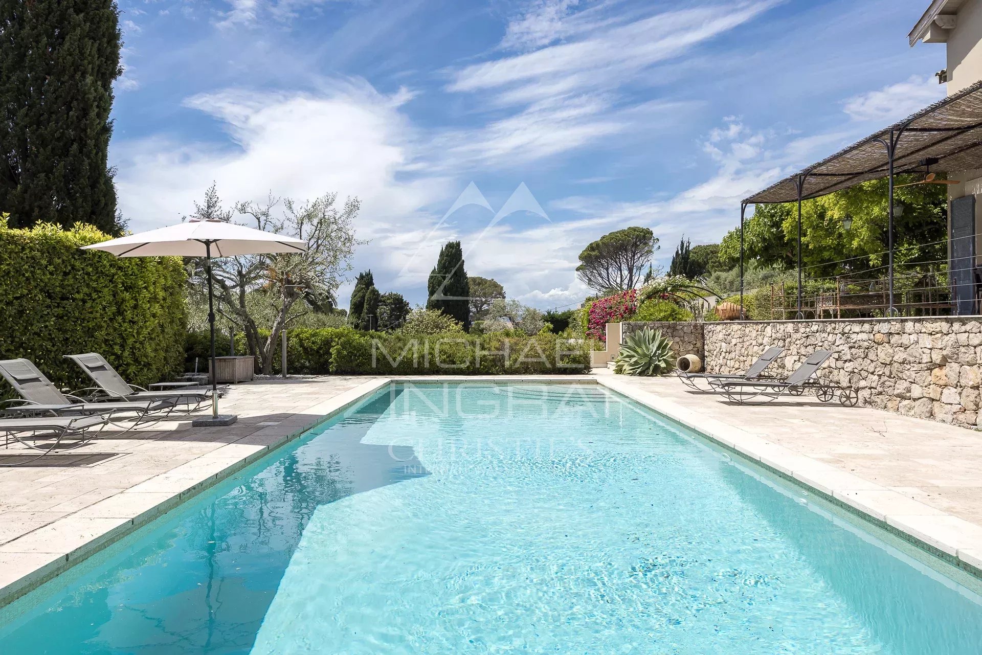La Ferme Blanche – Domaine d’exception au cœur du Cap d’Antibes