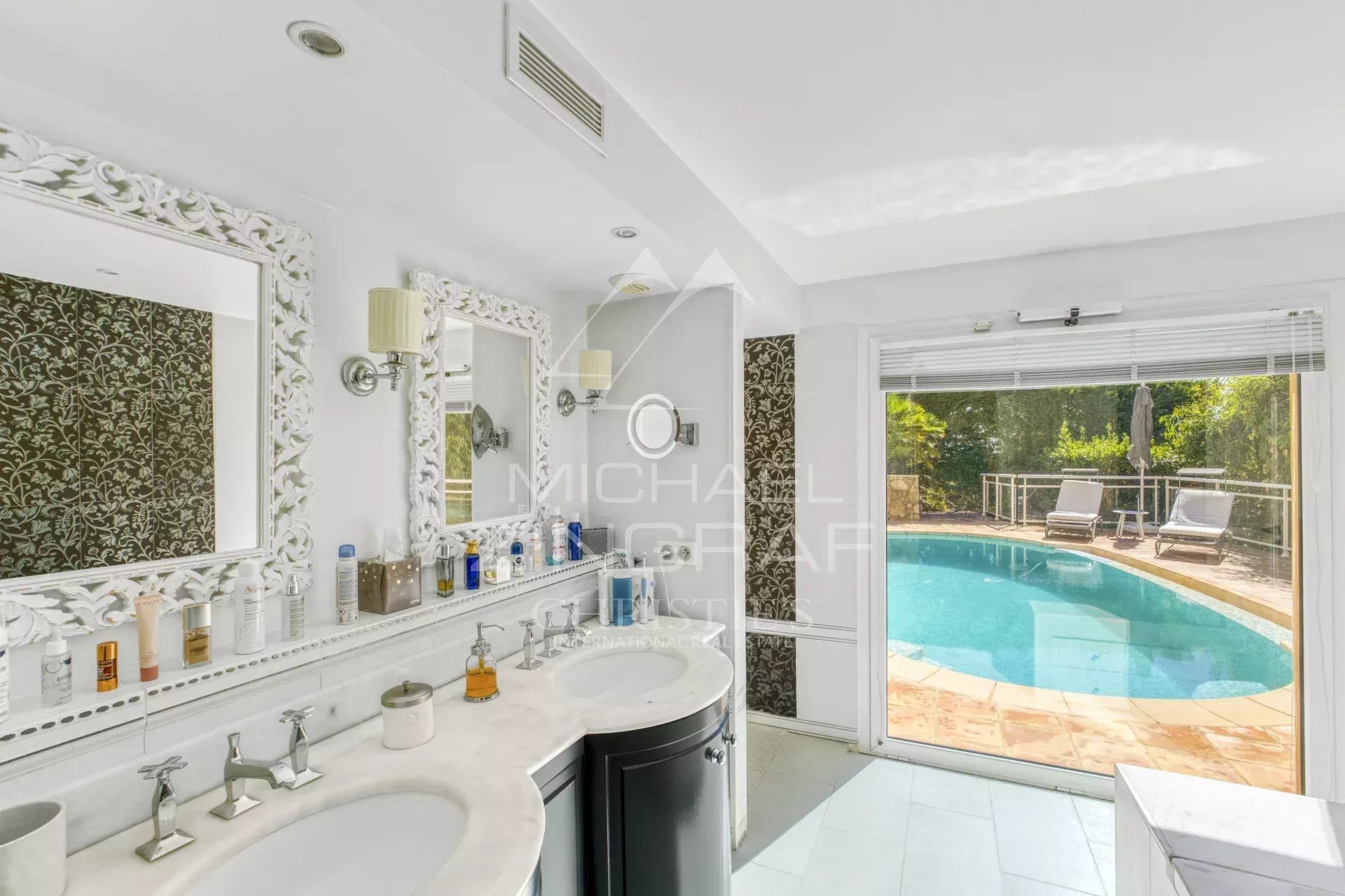 Elegantes Anwesen auf den Anhöhen