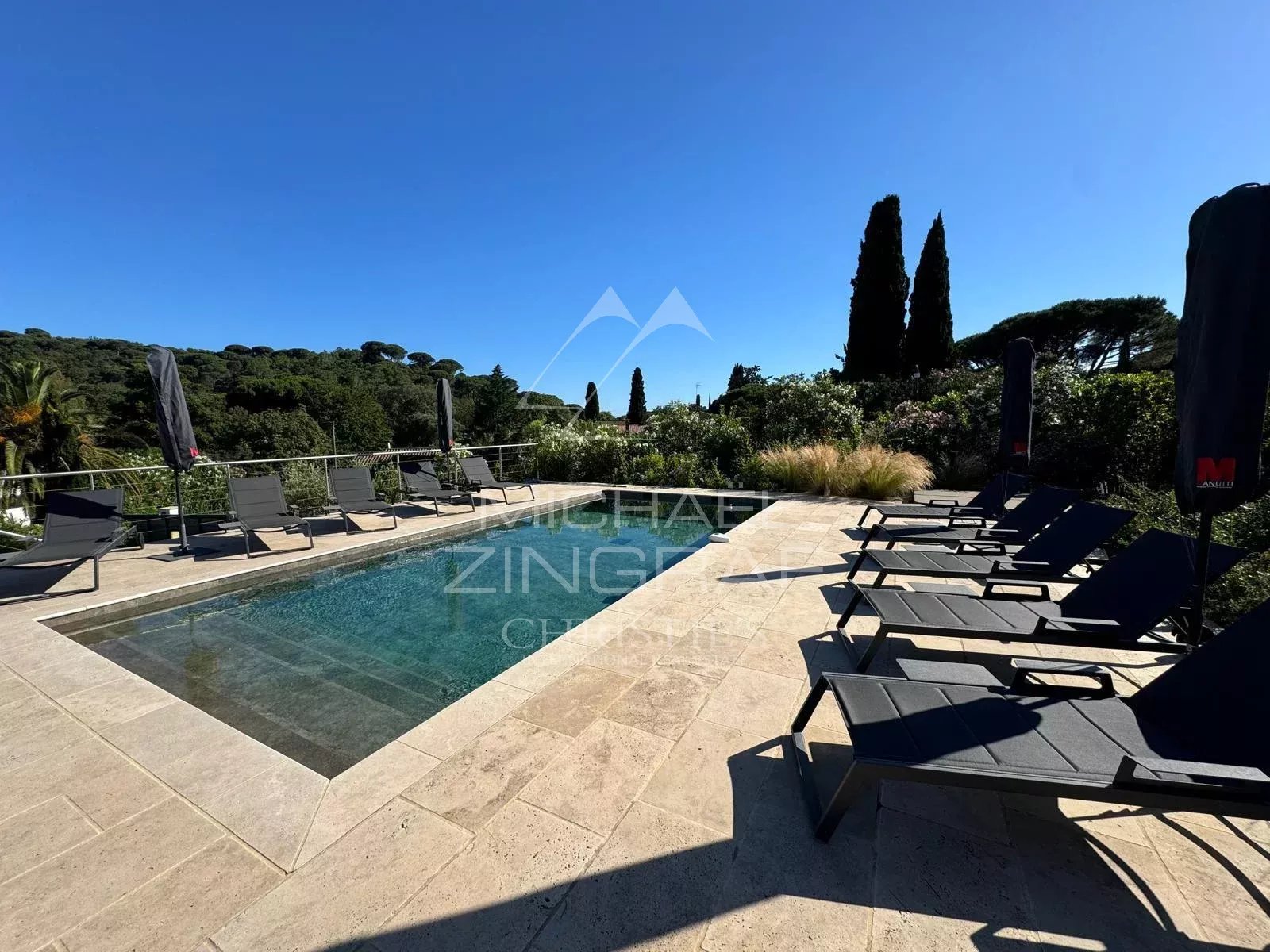 Gigaro, außergewöhnliches Haus in einer privaten Wohnanlage, nur wenige Gehminuten von den Stränden von Gigaro entfernt