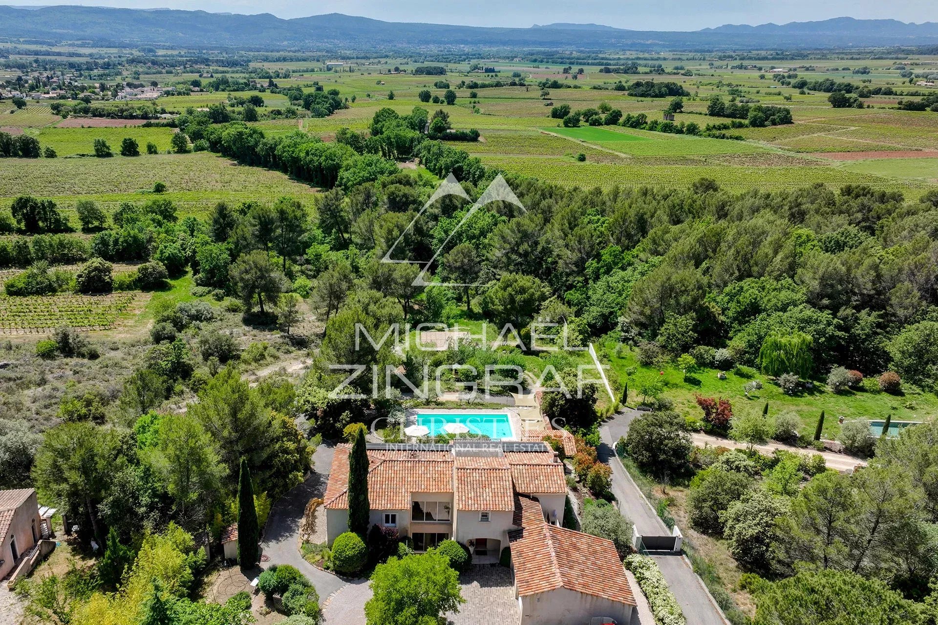 Propriété d'exception avec vue dominante au sein du grand site de la Sainte Victoire