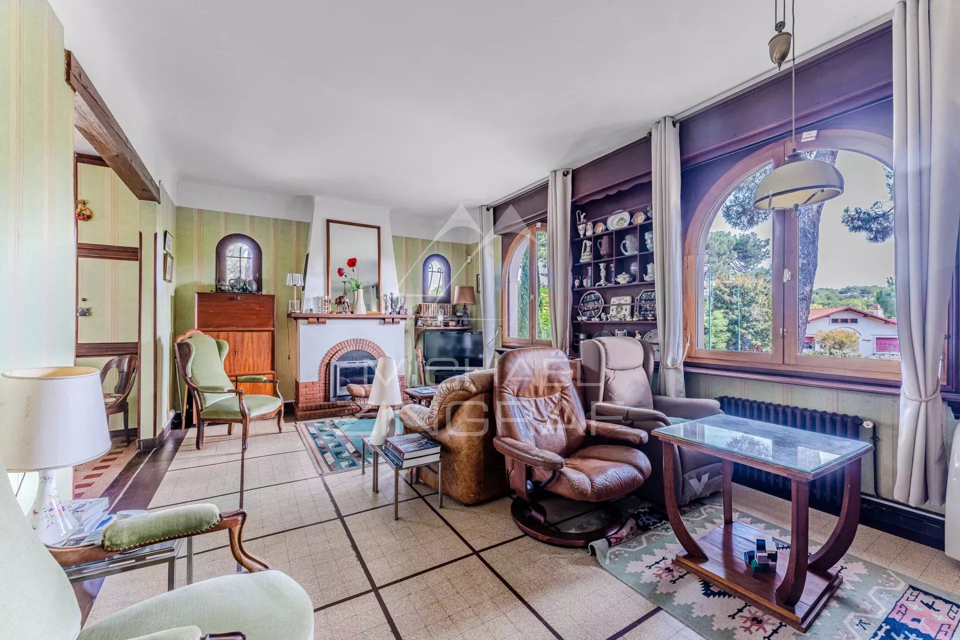 Abatilles - Charmante Maison de Caractère à Rénover