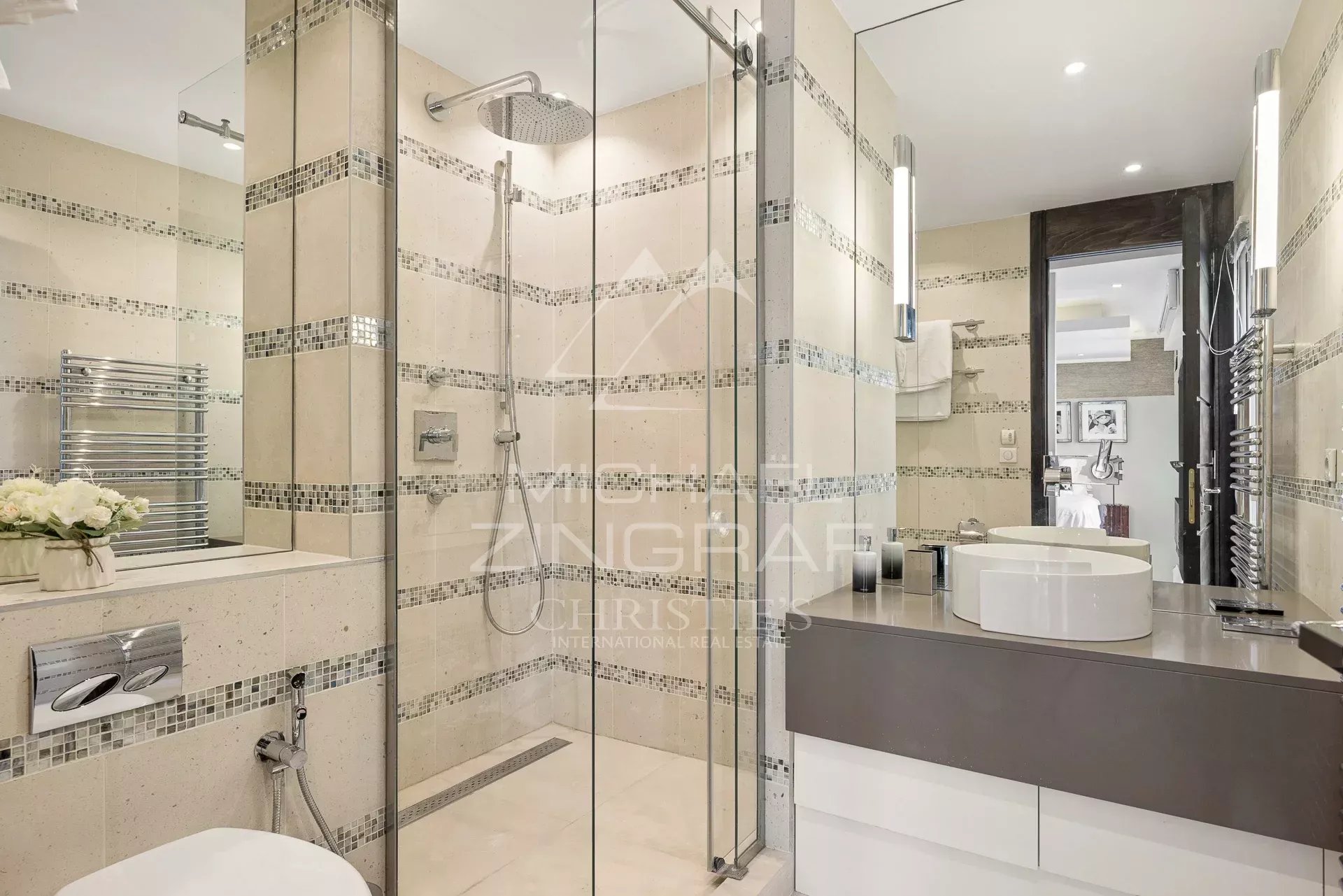 Cannes - Croisette - Renovierte 3-Zimmer-Wohnung
