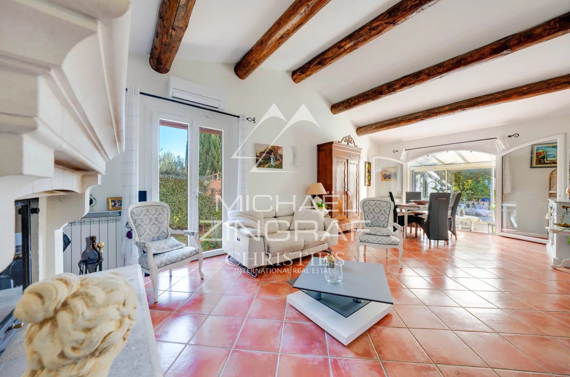 Neoprovenzalisches Haus im Herzen der Provence