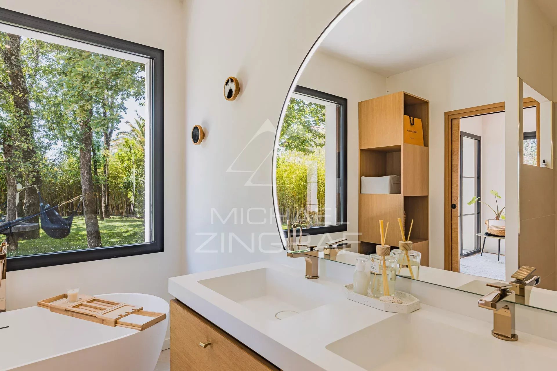 Zeitgenössisches Haus – Eleganz und Komfort im Herzen des Bassin d’Arcachon