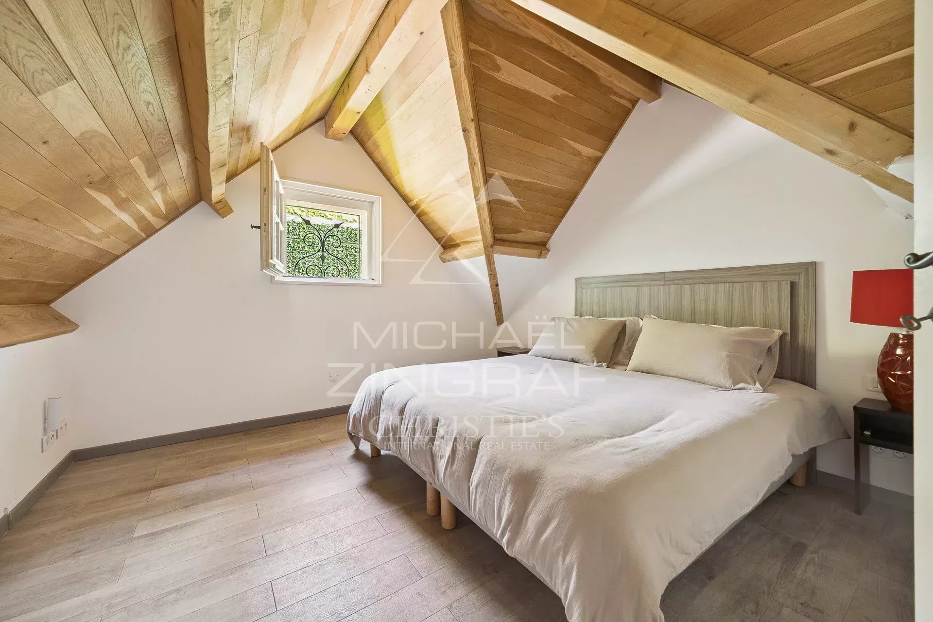 Cannes - Basse-Californie - Elegante Villa im anglo-normannischen Stil