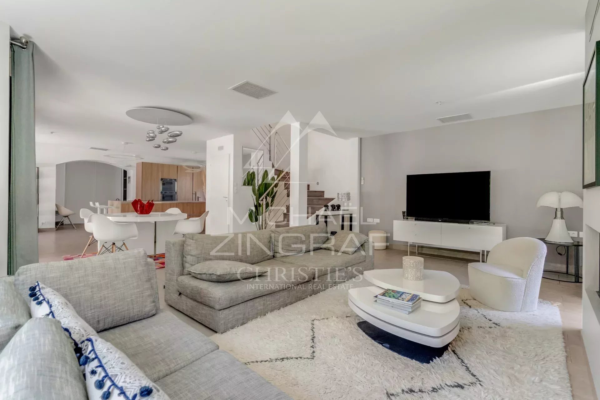 Gassin, vor den Toren von Saint-Tropez – Luxusvilla, gepflegte Parkanlage