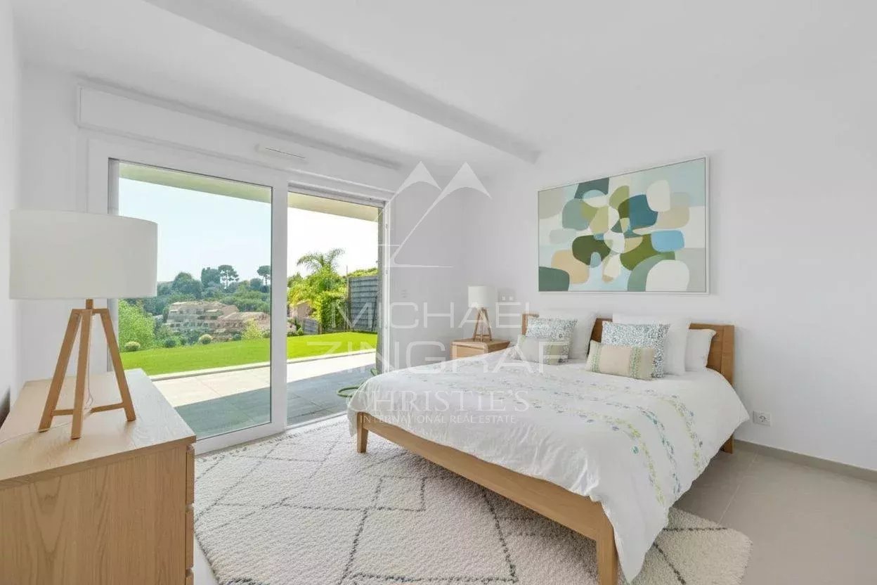 Roquebrune-Cap-Martin – Apartment with a private 150 m² garden