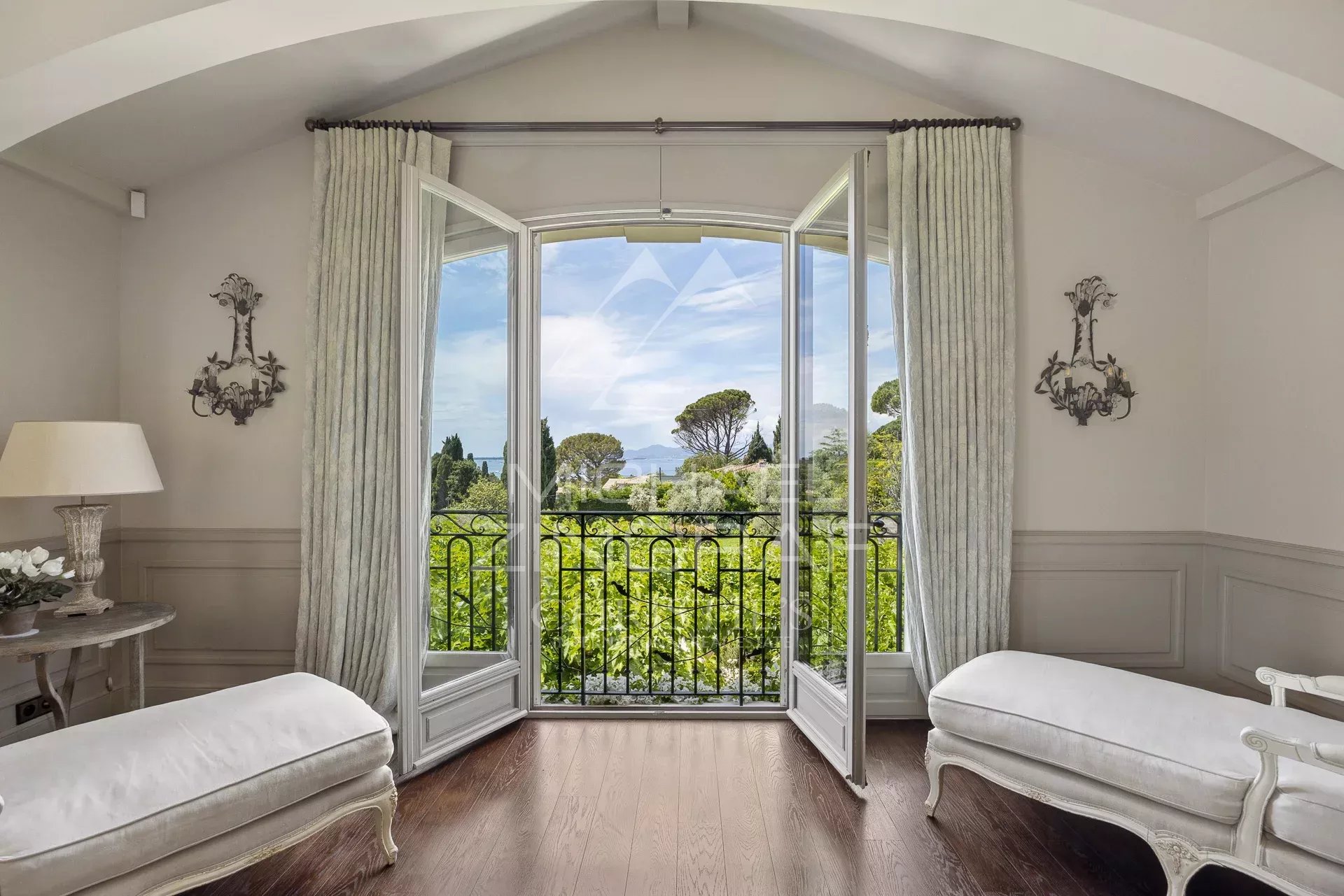 La Ferme Blanche – Domaine d’exception au cœur du Cap d’Antibes