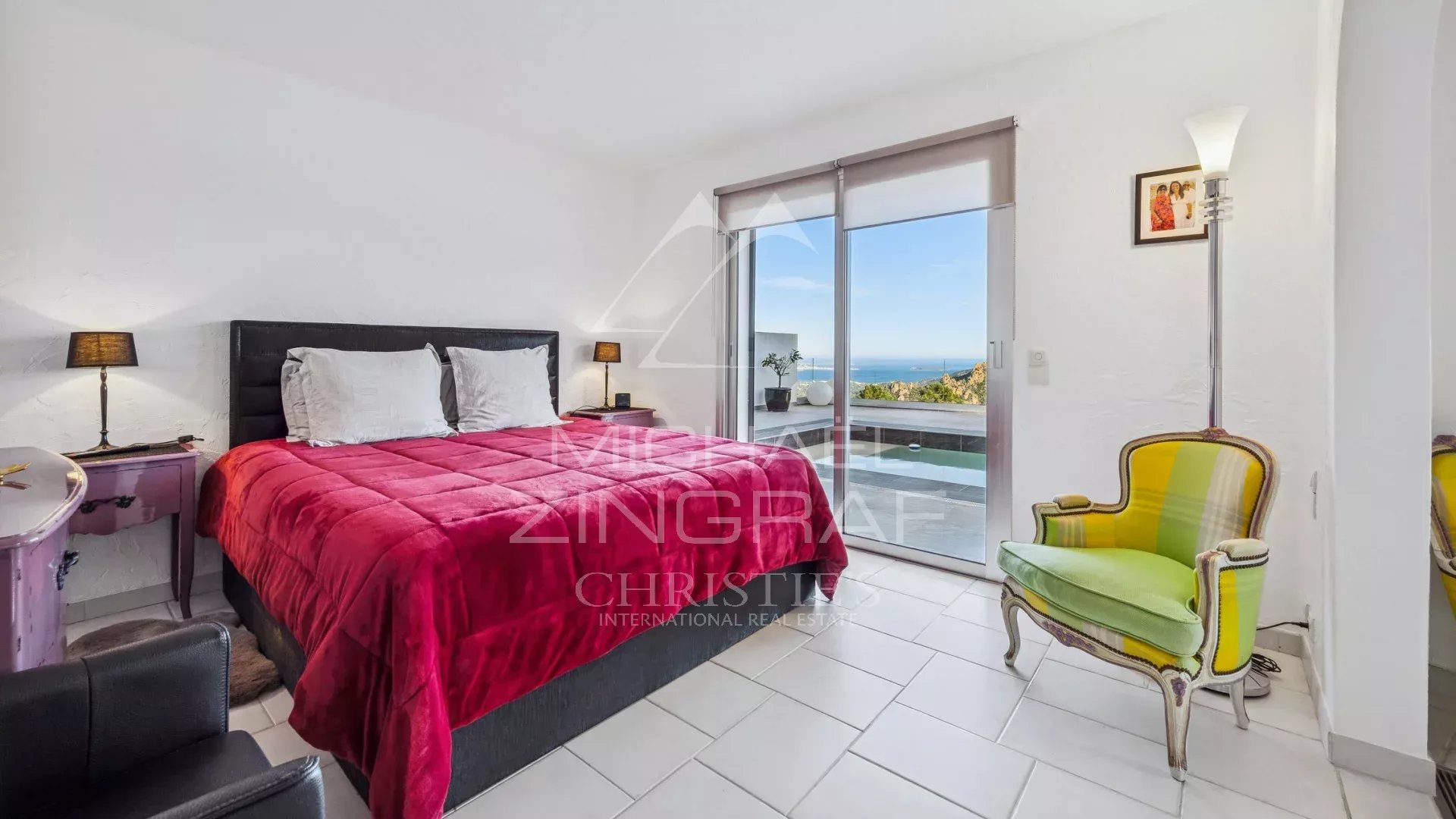 Propriété vue mer dans un domaine privé