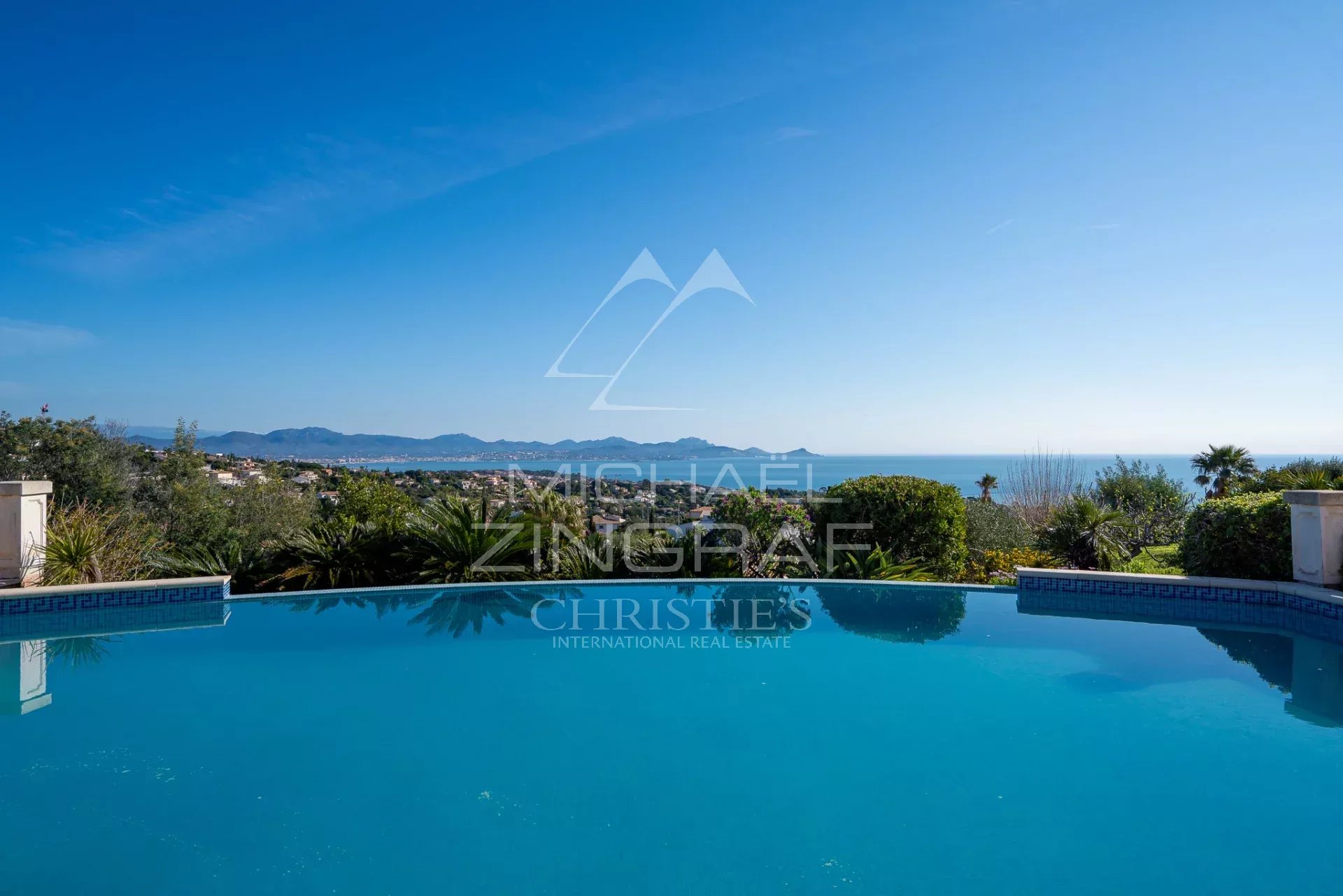 Les Issambres - Villa avec vue mer panoramique