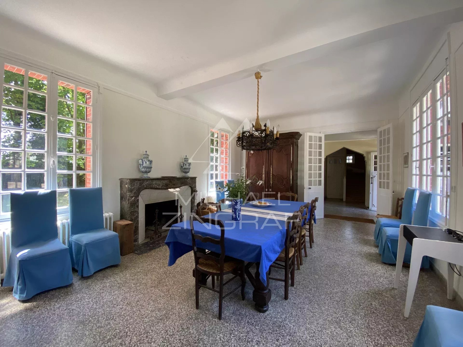 Manoir anglo-normand avec tennis