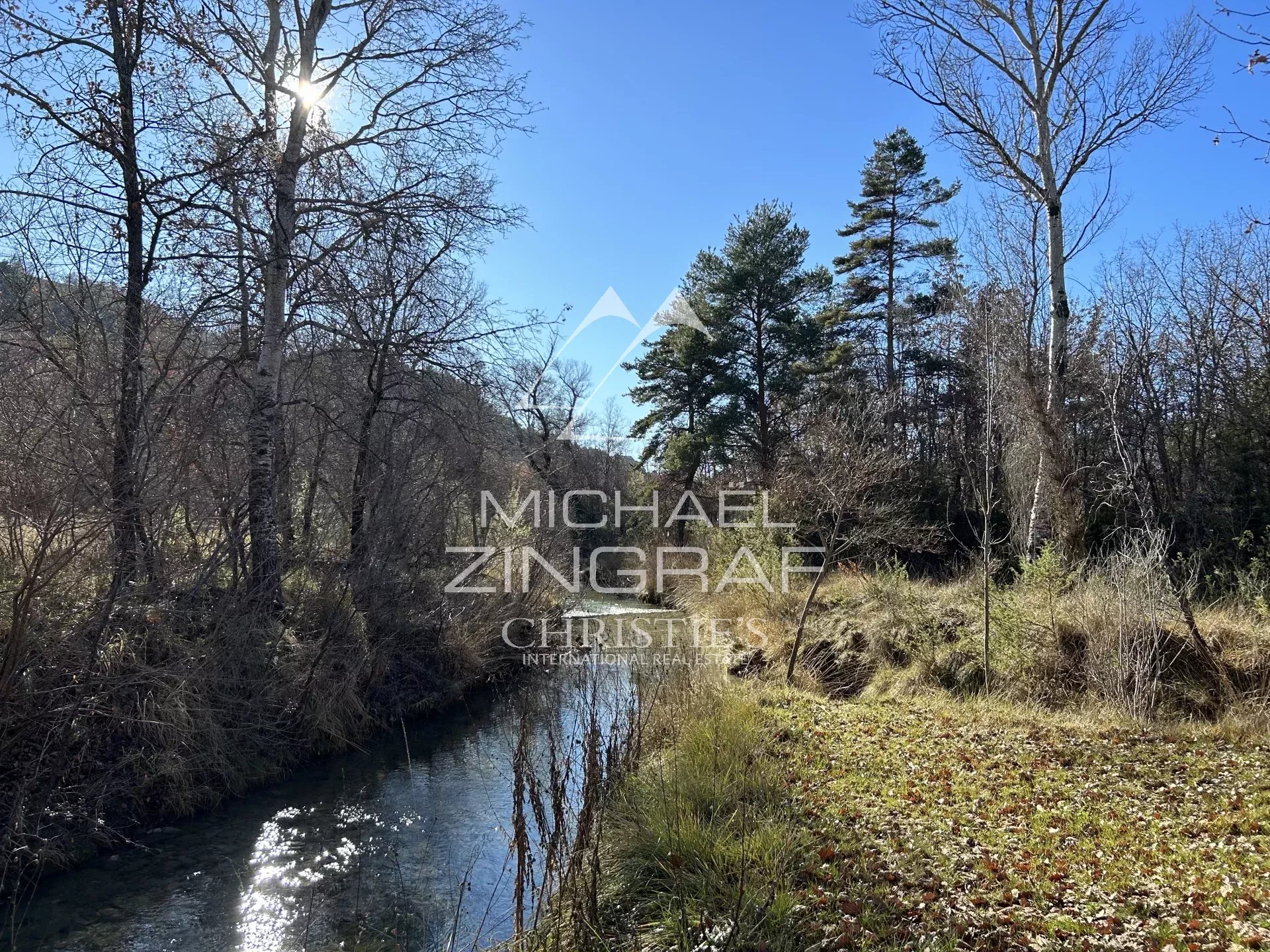 Moulin du XVII élégamment rénové