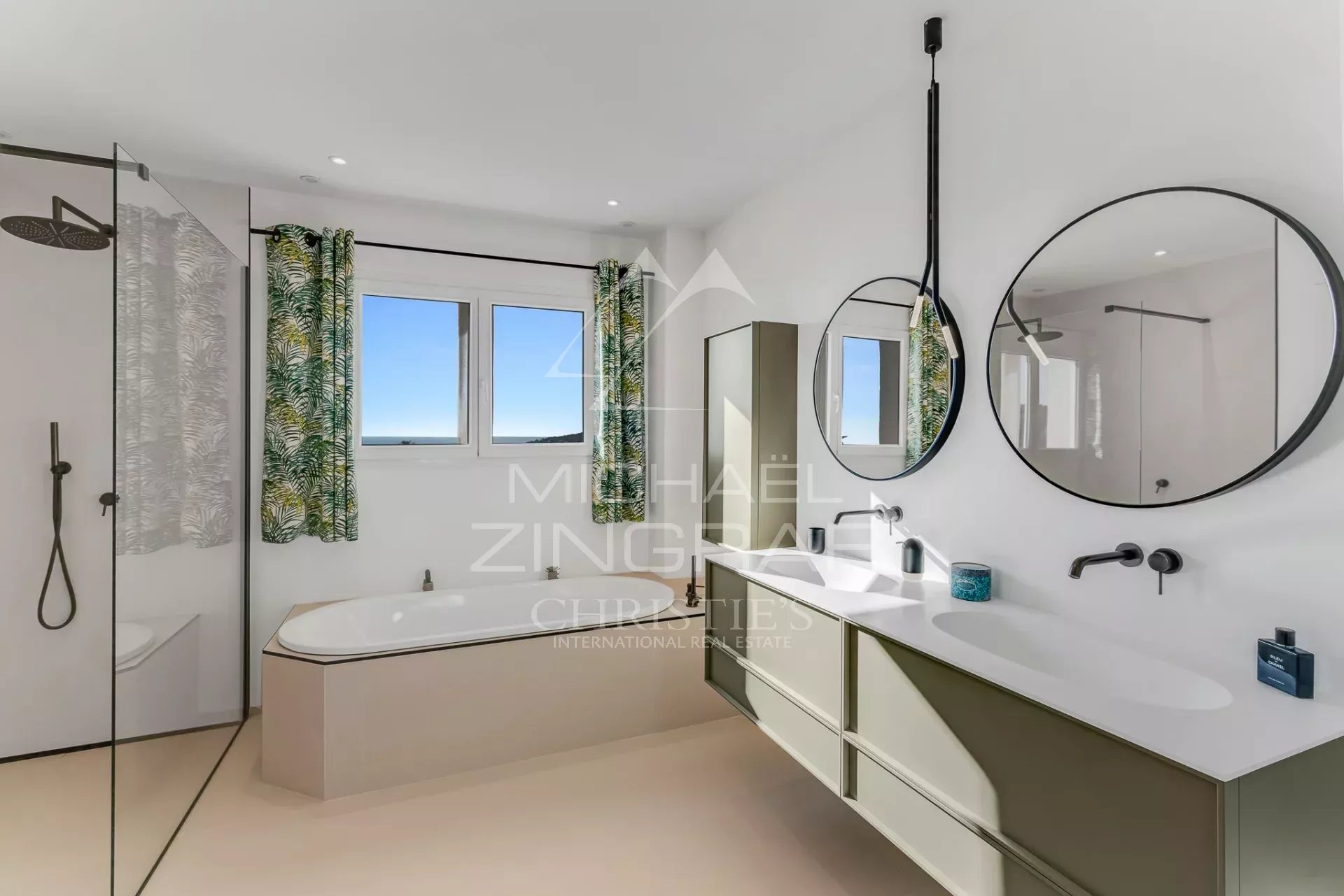 Les Issambres - Villa avec vue mer panoramique