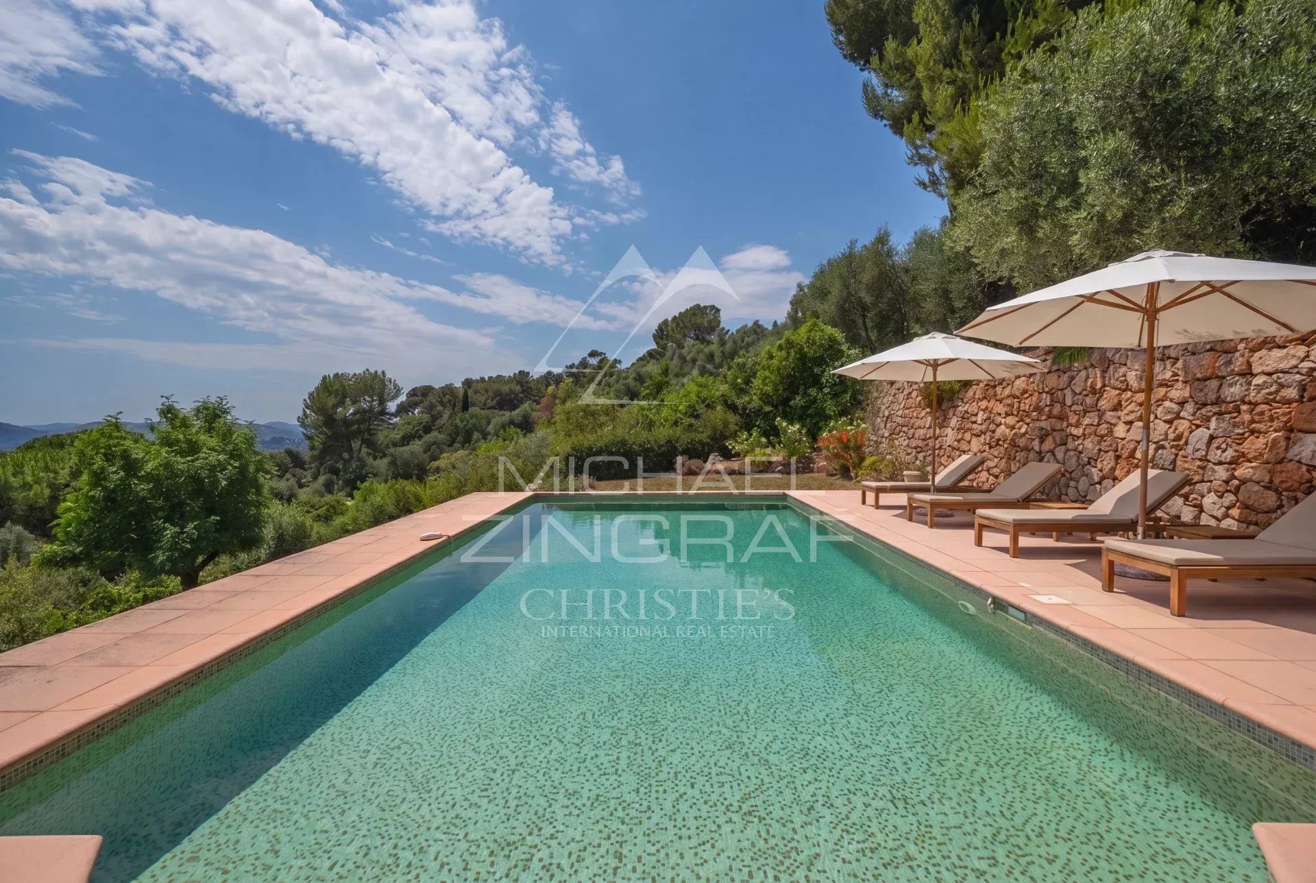 Elegant Provençal villa
