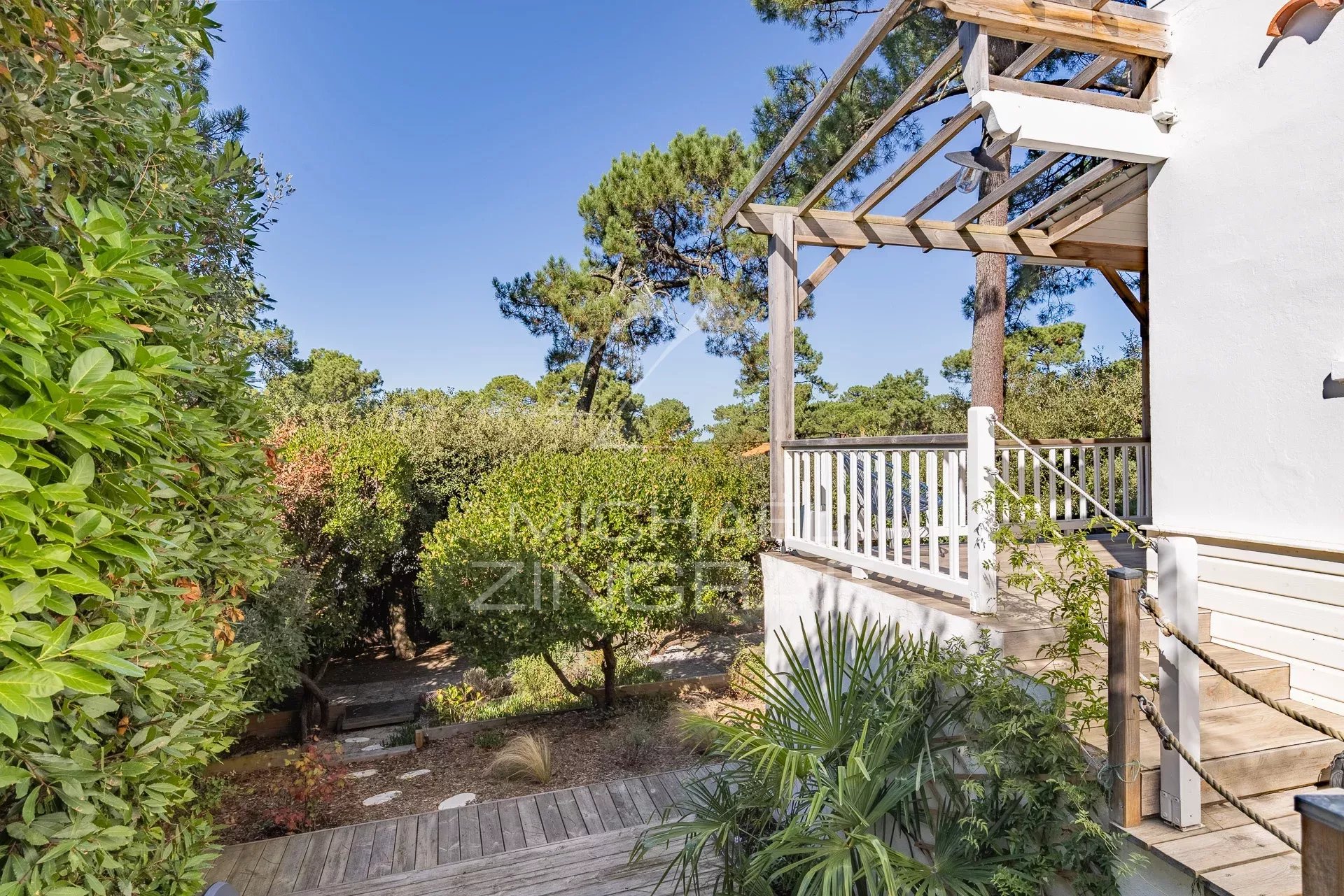 Quartier du Cercle de Voile : le charme du Bassin à vos pieds
