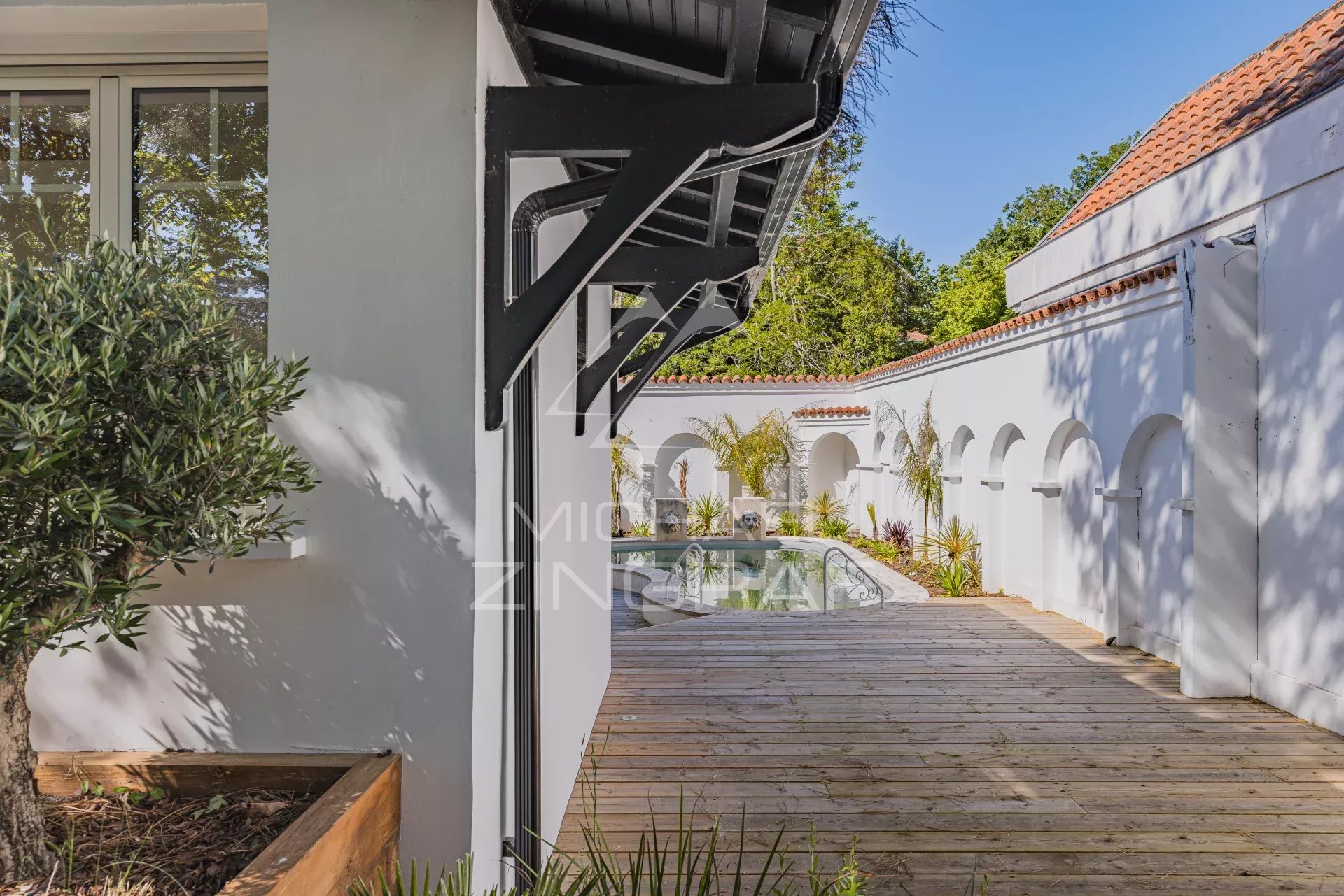 ARCACHON VILLE DE PRINTEMPS - VILLA RÉNOVÉE À DEUX PAS DE LA PLAGE