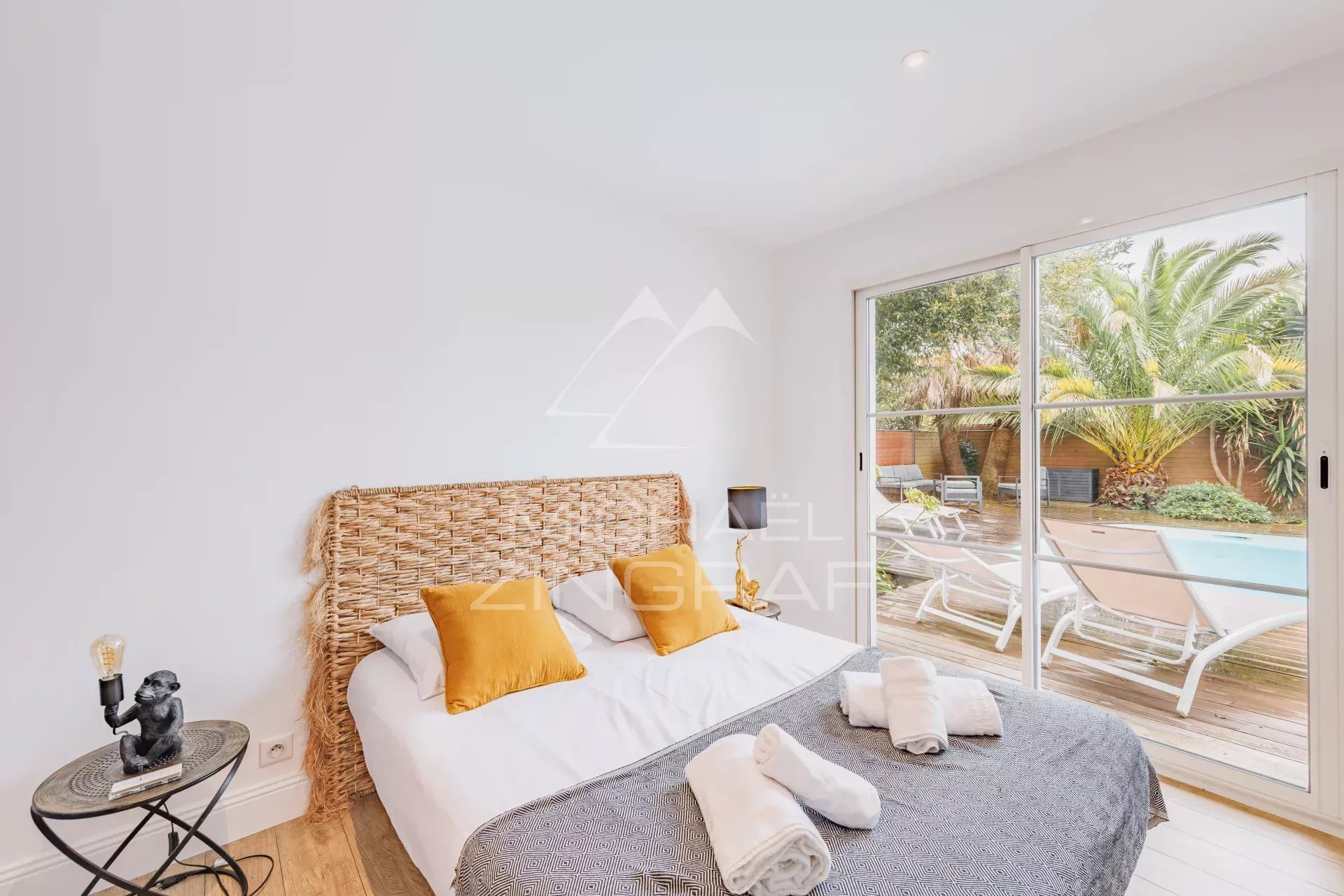 GUJAN-MESTRAS - MAISON DE 5 PIÈCES DE PLAIN-PIED AVEC PISCINE