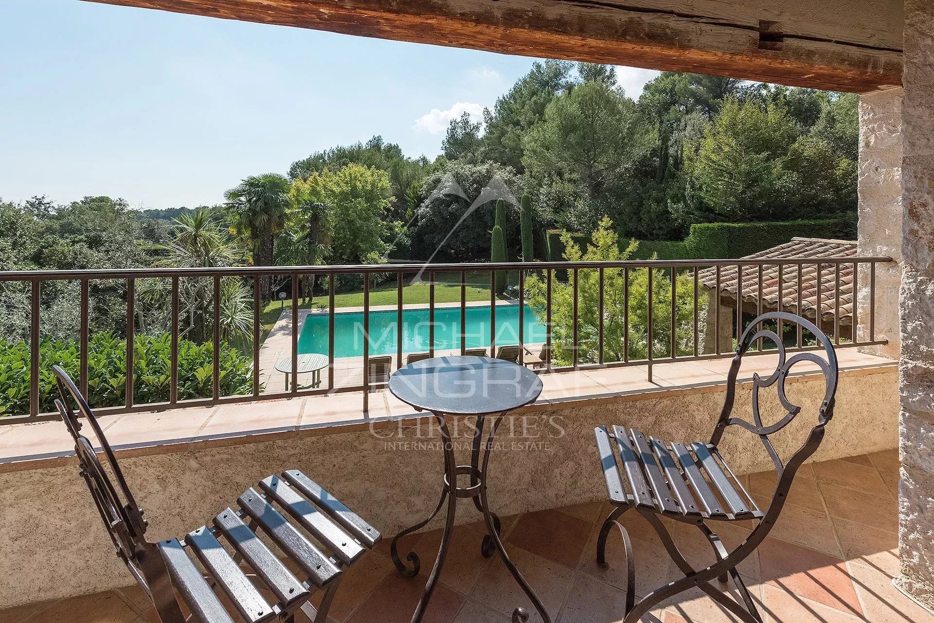 Proche de Saint Paul de Vence - Villa d'architecte
