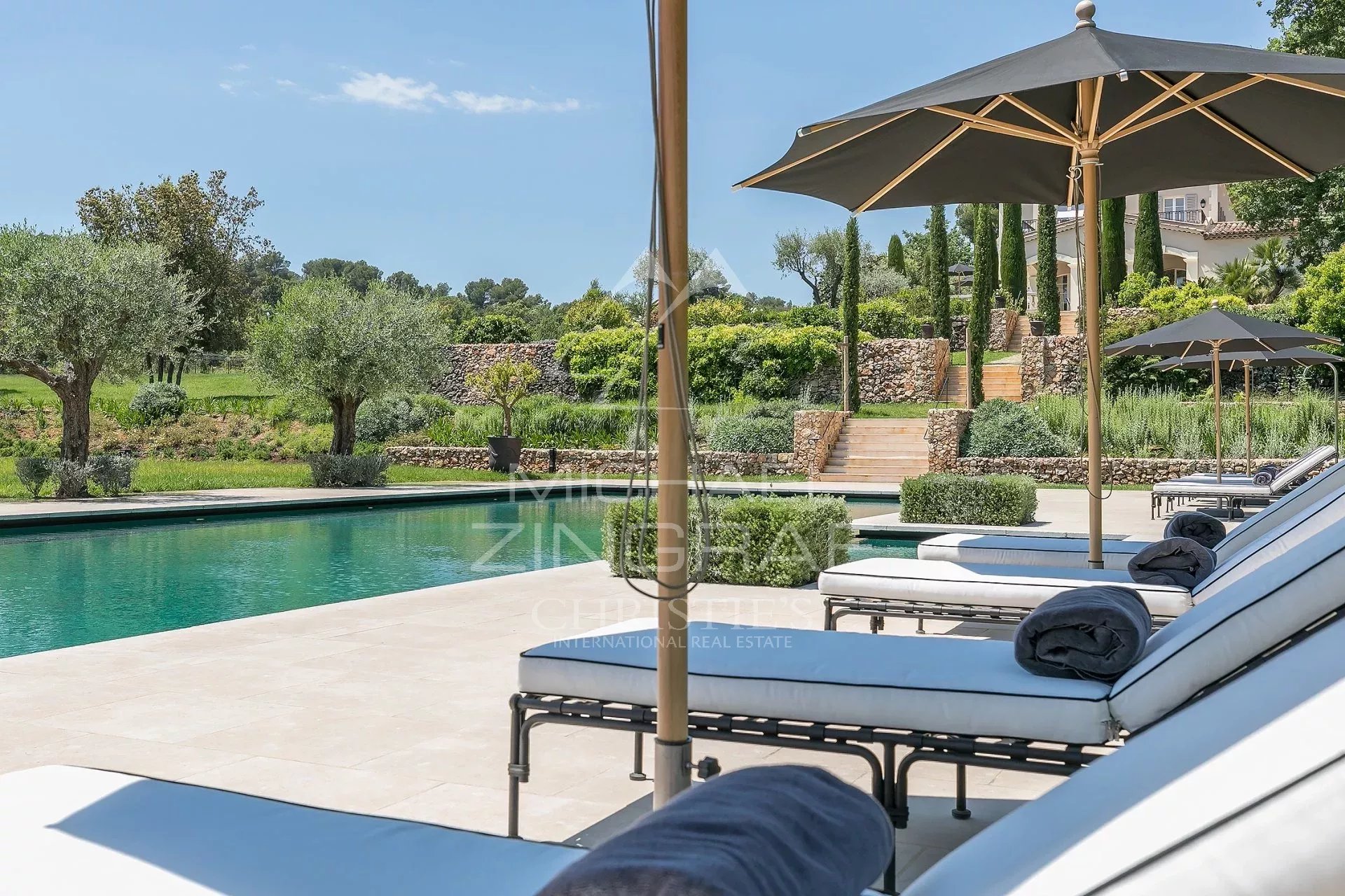 Proche Saint-Paul de Vence - Majesteuse propriété