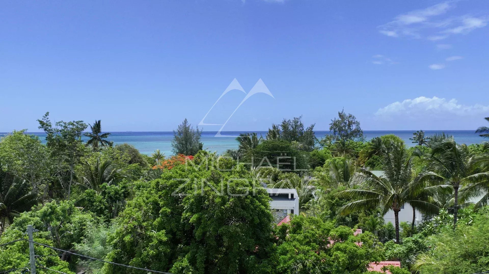 Sky villa with panoramic seaviews in Pereybere