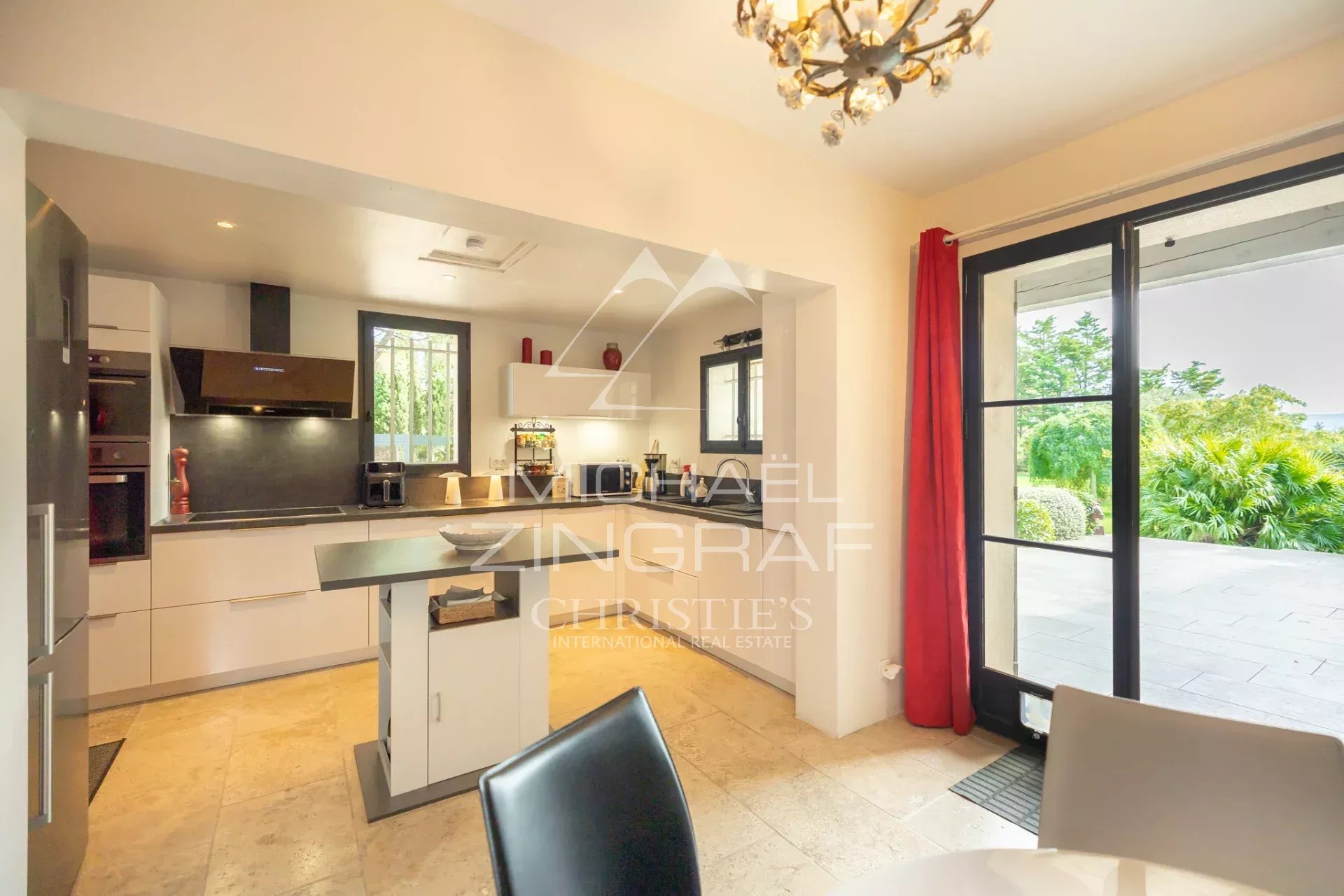 Belle maison avec vue panoramique sur les Alpilles