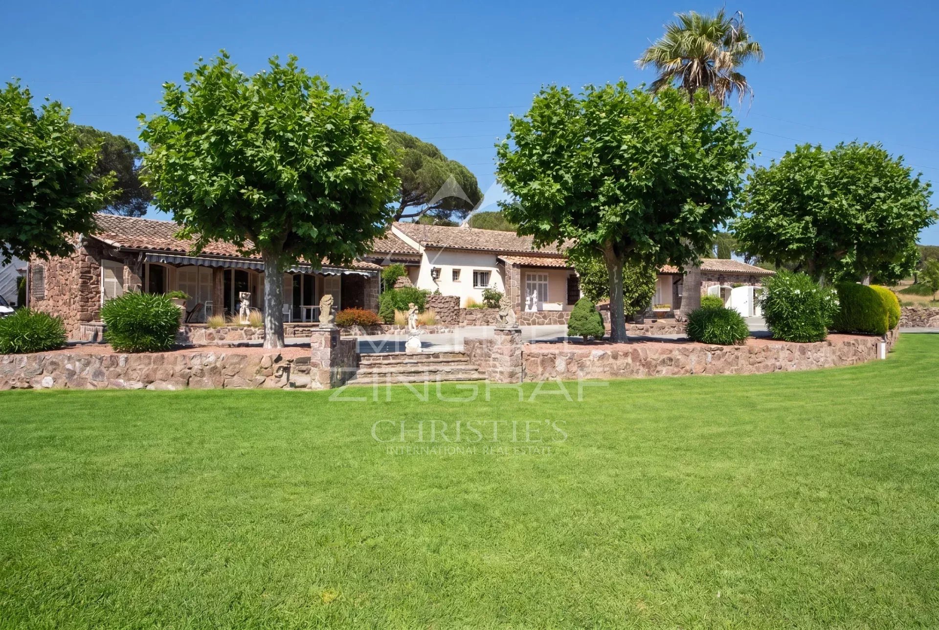 Elegant Character Estate on Over 32 Hectares