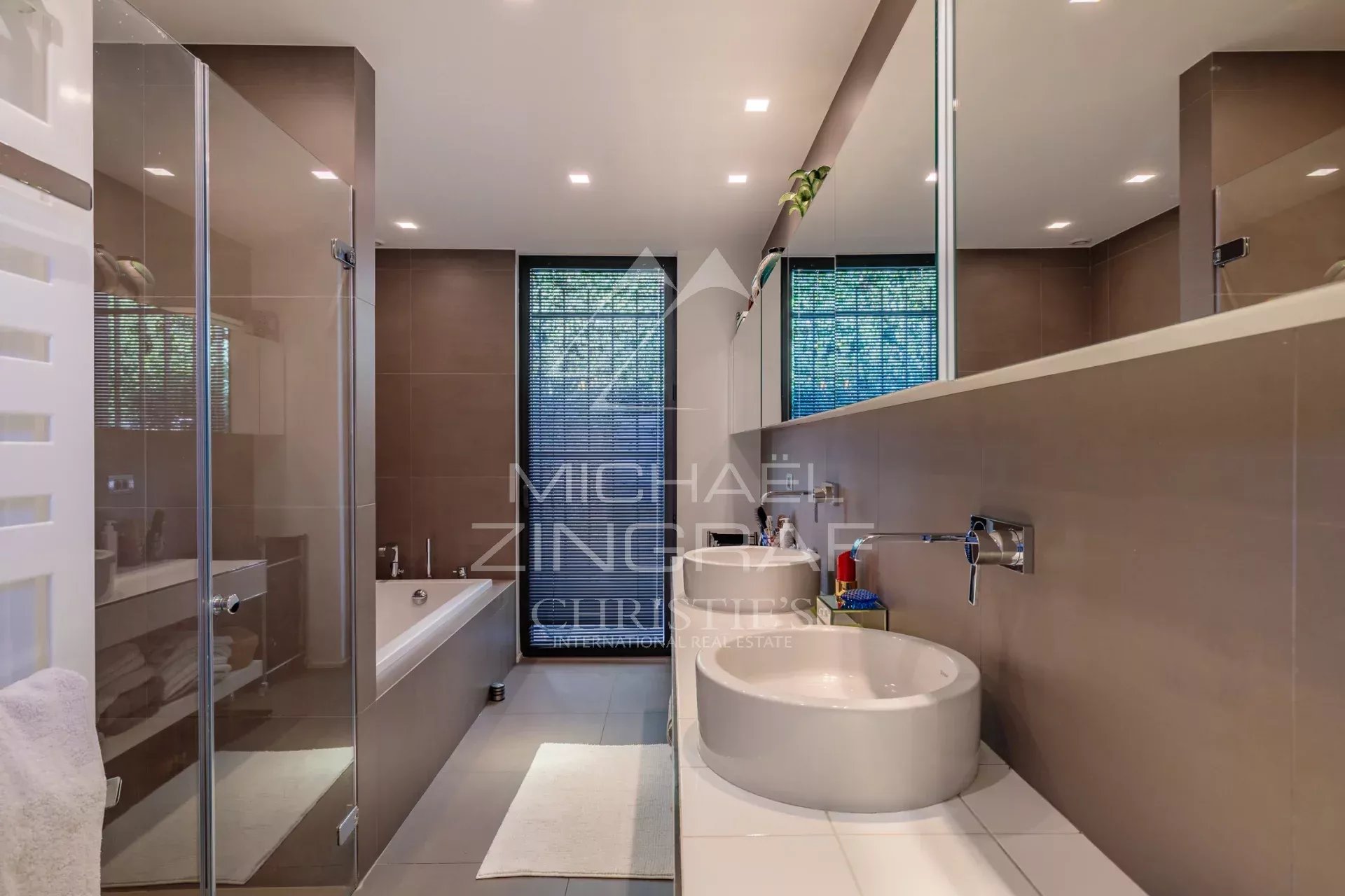 Villa Élyséa -  Contemporary elegance steps away from the heart of Saint-Tropez