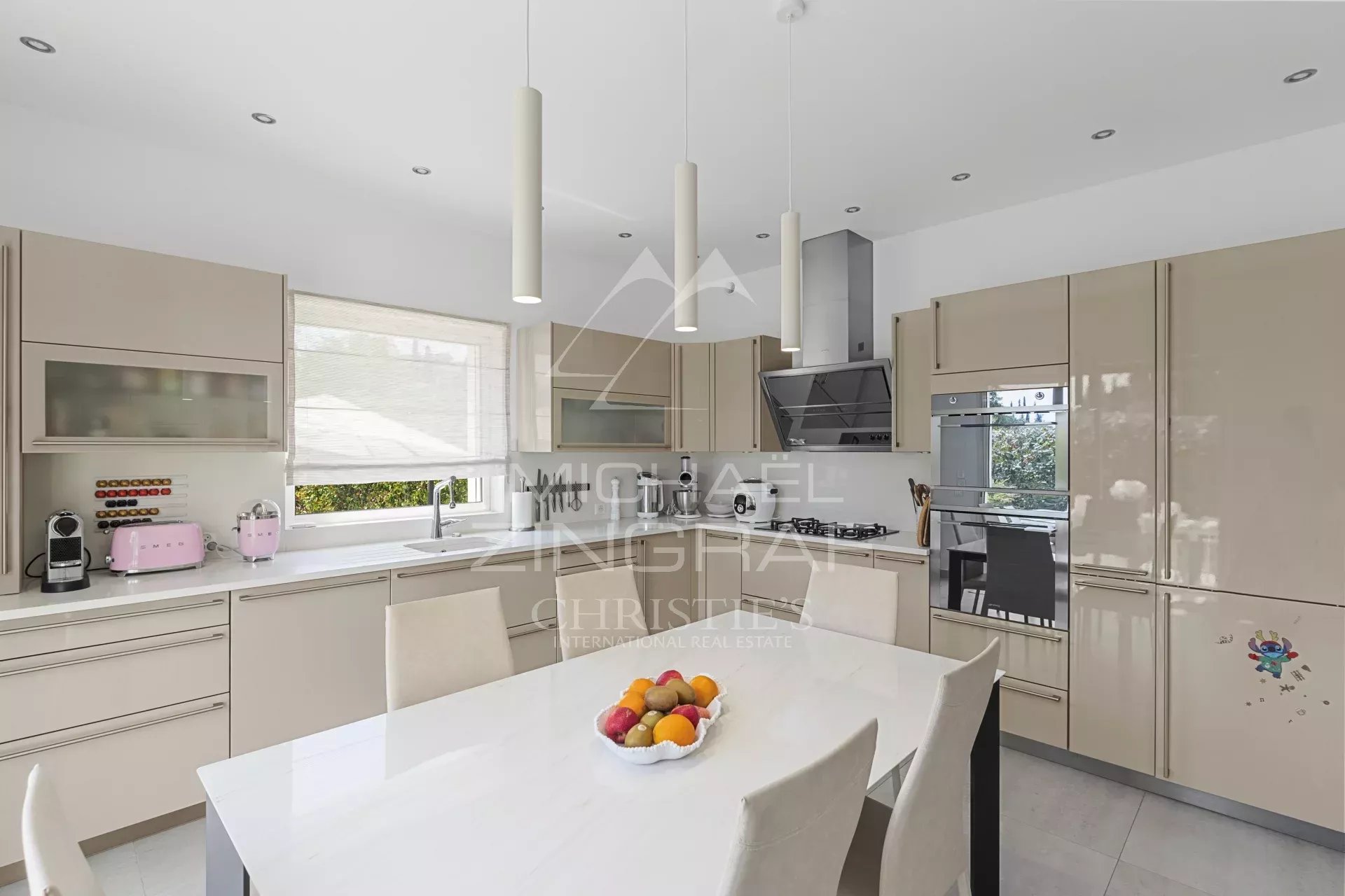 Villa 4 chambres dont 3 suites avec piscine à Mougins