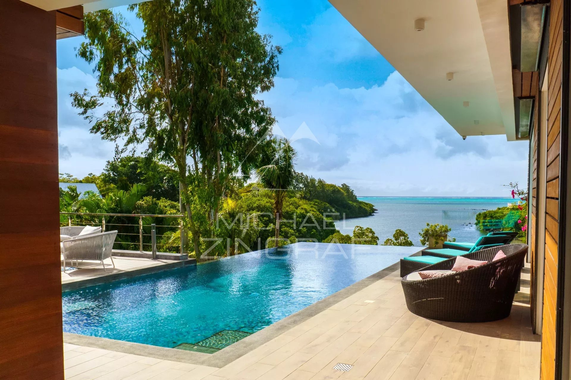 Villa d'Exception à Azuri – Luxe Absolu entre Golf, Lagon et Marina