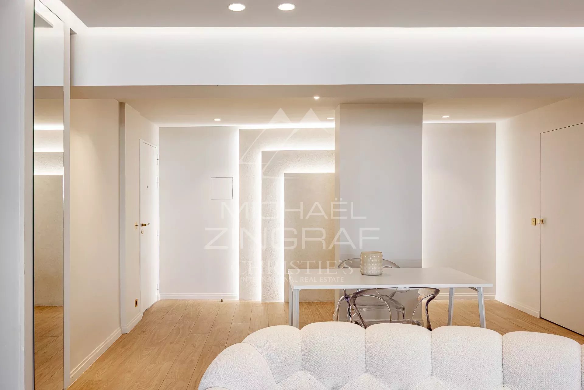 APPARTEMENT D’EXCEPTION EN HYPER CENTRE DE JUAN-LES-PINS