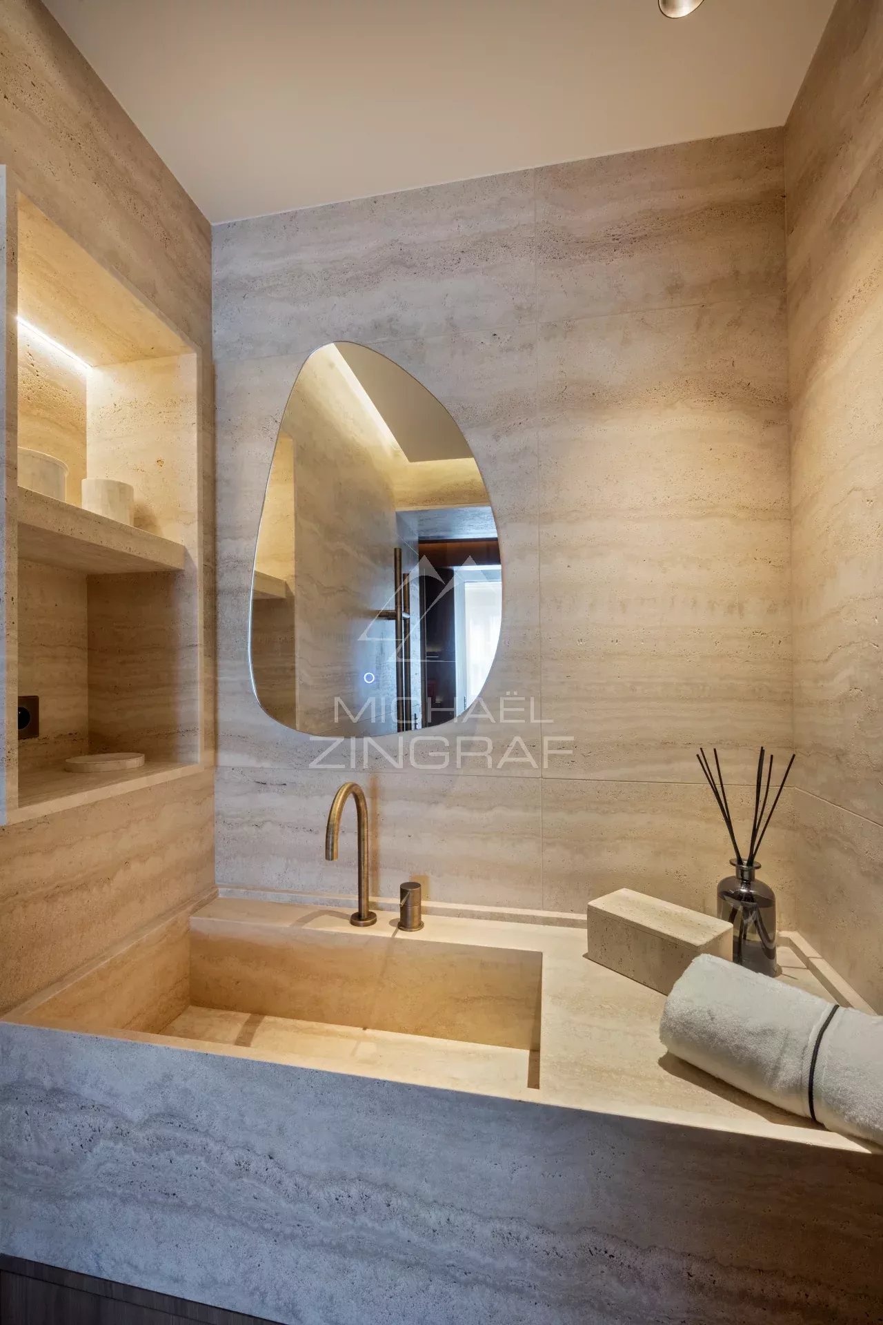 À vendre - Appartement 2 chambres - Étoile - État Neuf